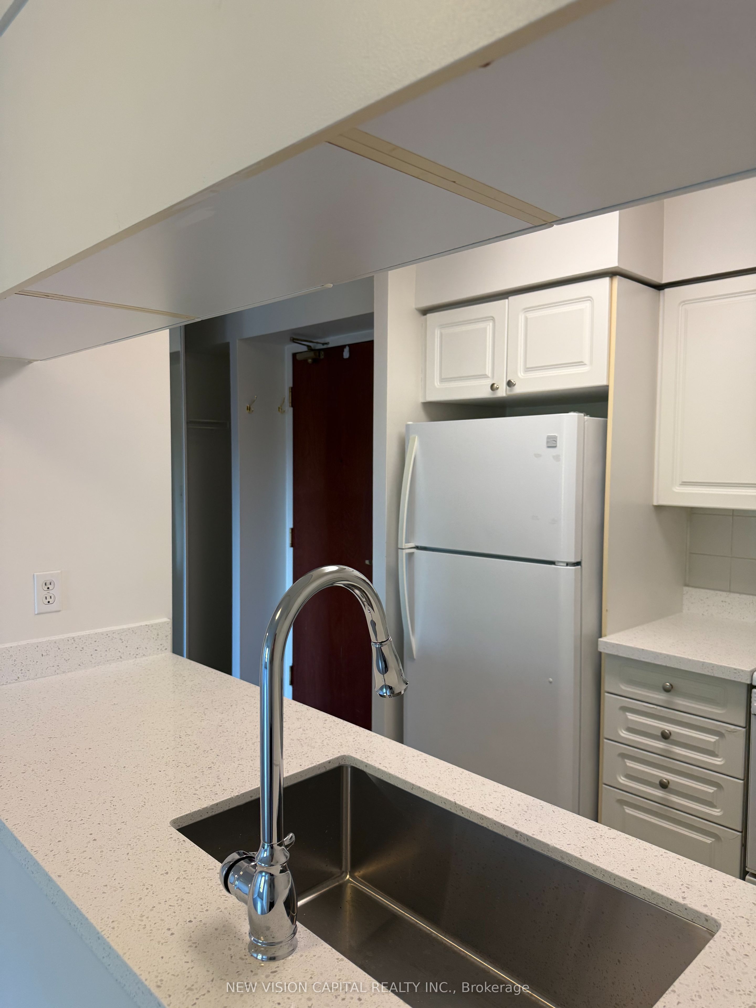 28 Empress Avenue 516 Property Photo 7