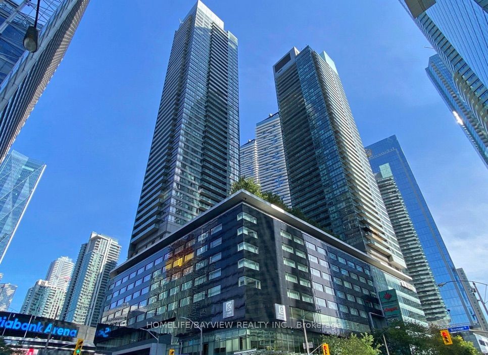 55 bremner Boulevard 4703 Property Photo 1