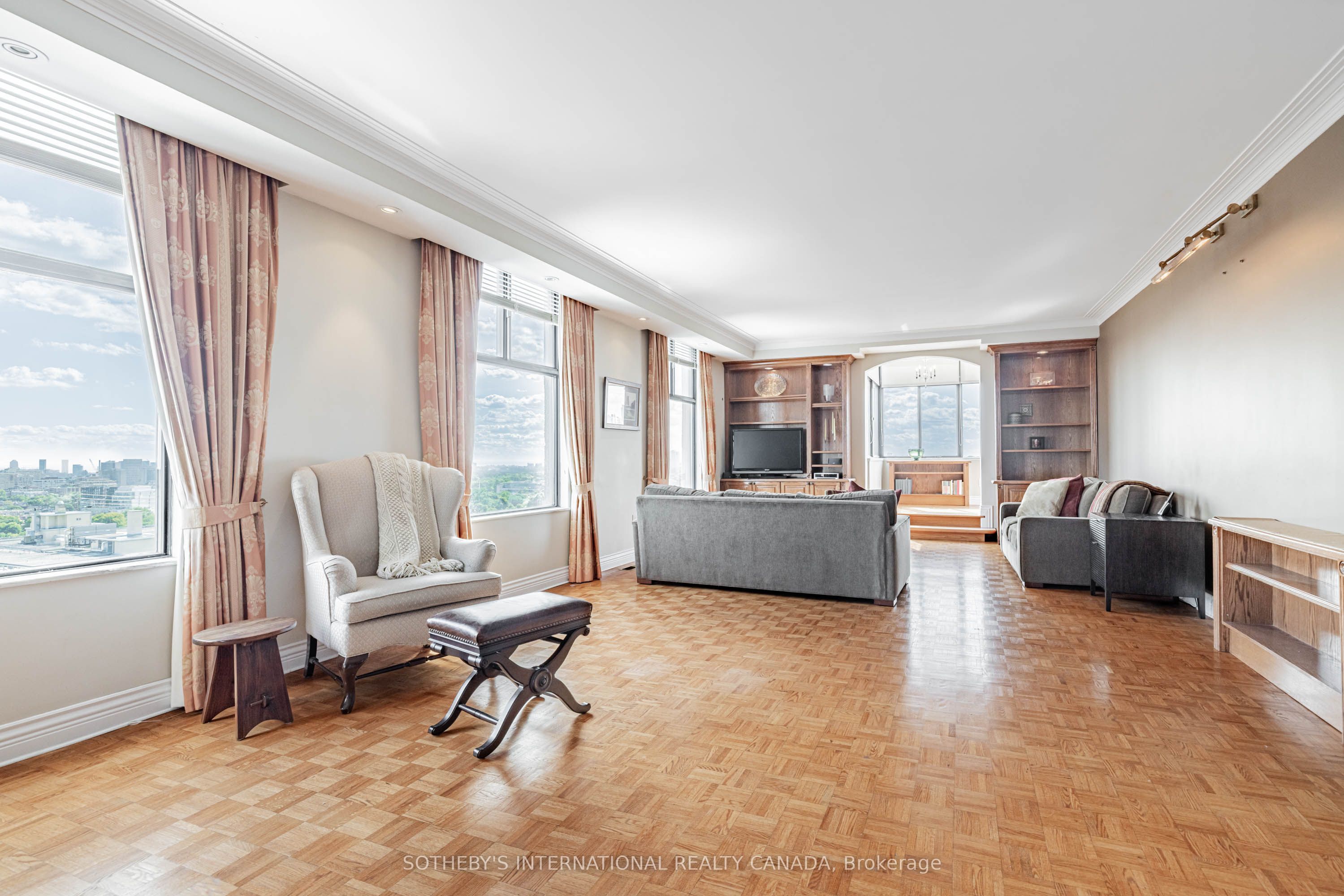 423 Avenue Road 13 Property Photo 10