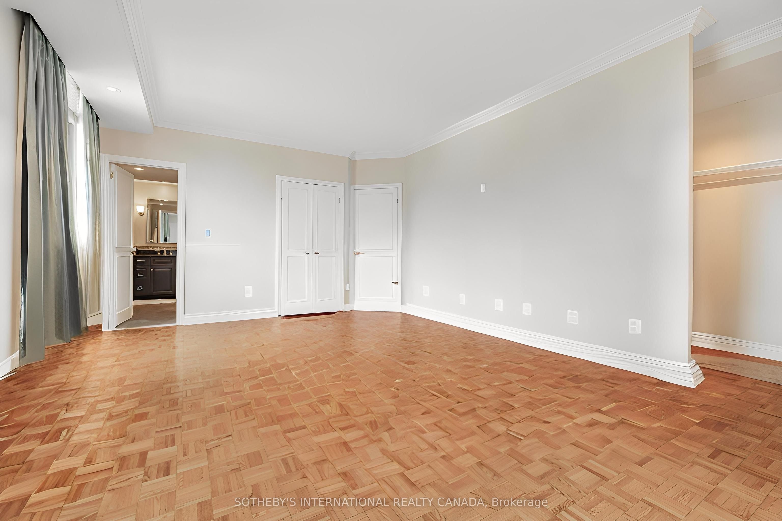 423 Avenue Road 13 Property Photo 23