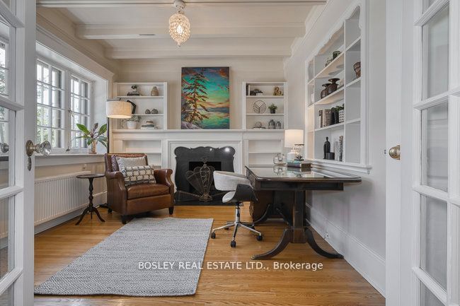 40 Castle Frank Crescent Property Photo 9