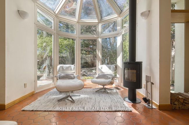 40 Castle Frank Crescent Property Photo 17