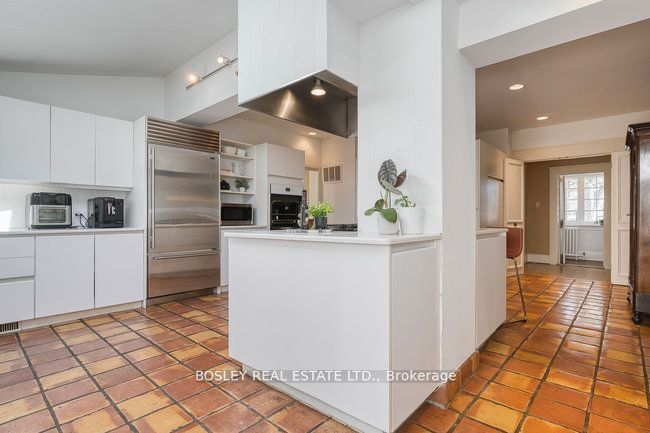 40 Castle Frank Crescent Property Photo 20