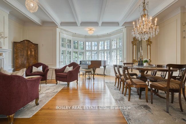 40 Castle Frank Crescent Property Photo 25