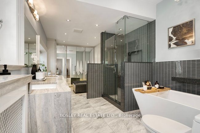 40 Castle Frank Crescent Property Photo 37