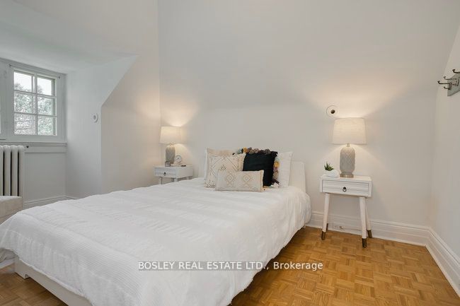 40 Castle Frank Crescent Property Photo 43