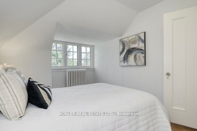 40 Castle Frank Crescent Property Photo 47