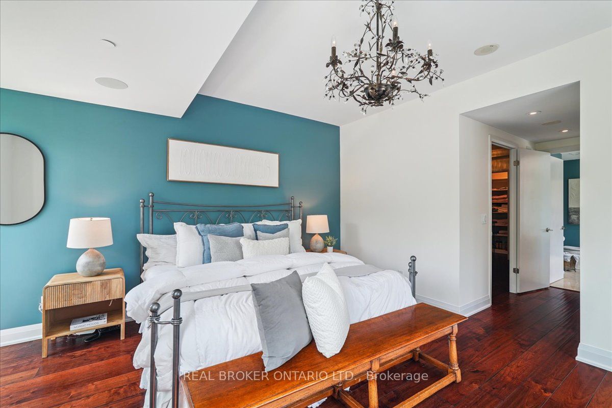 191 Duplex Avenue 105 Property Photo 18