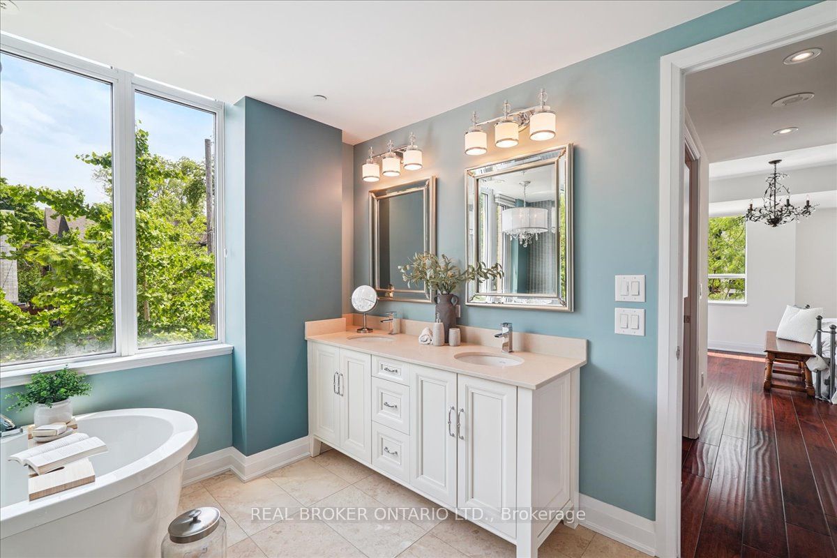 191 Duplex Avenue 105 Property Photo 21