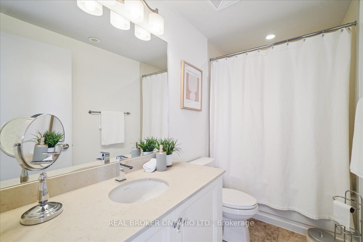 191 Duplex Avenue 105 Property Photo 27