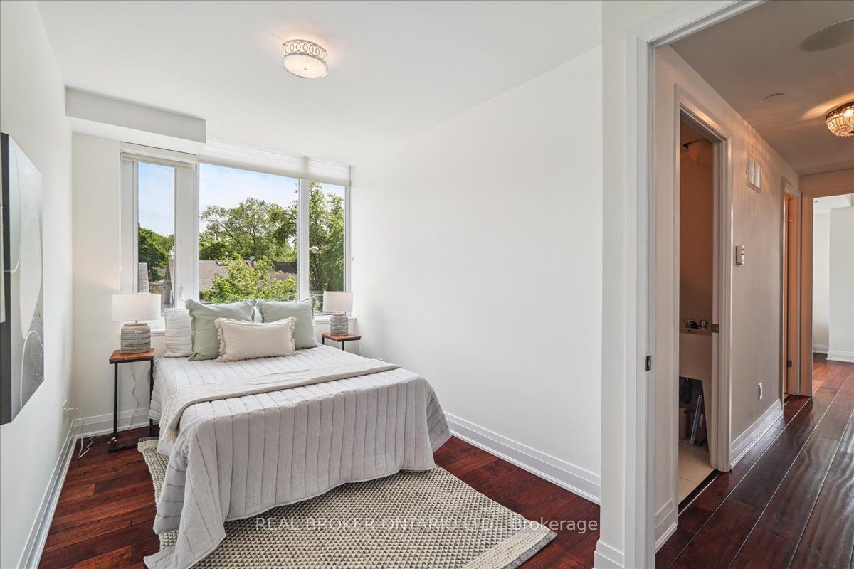 191 Duplex Avenue 105 Property Photo 28