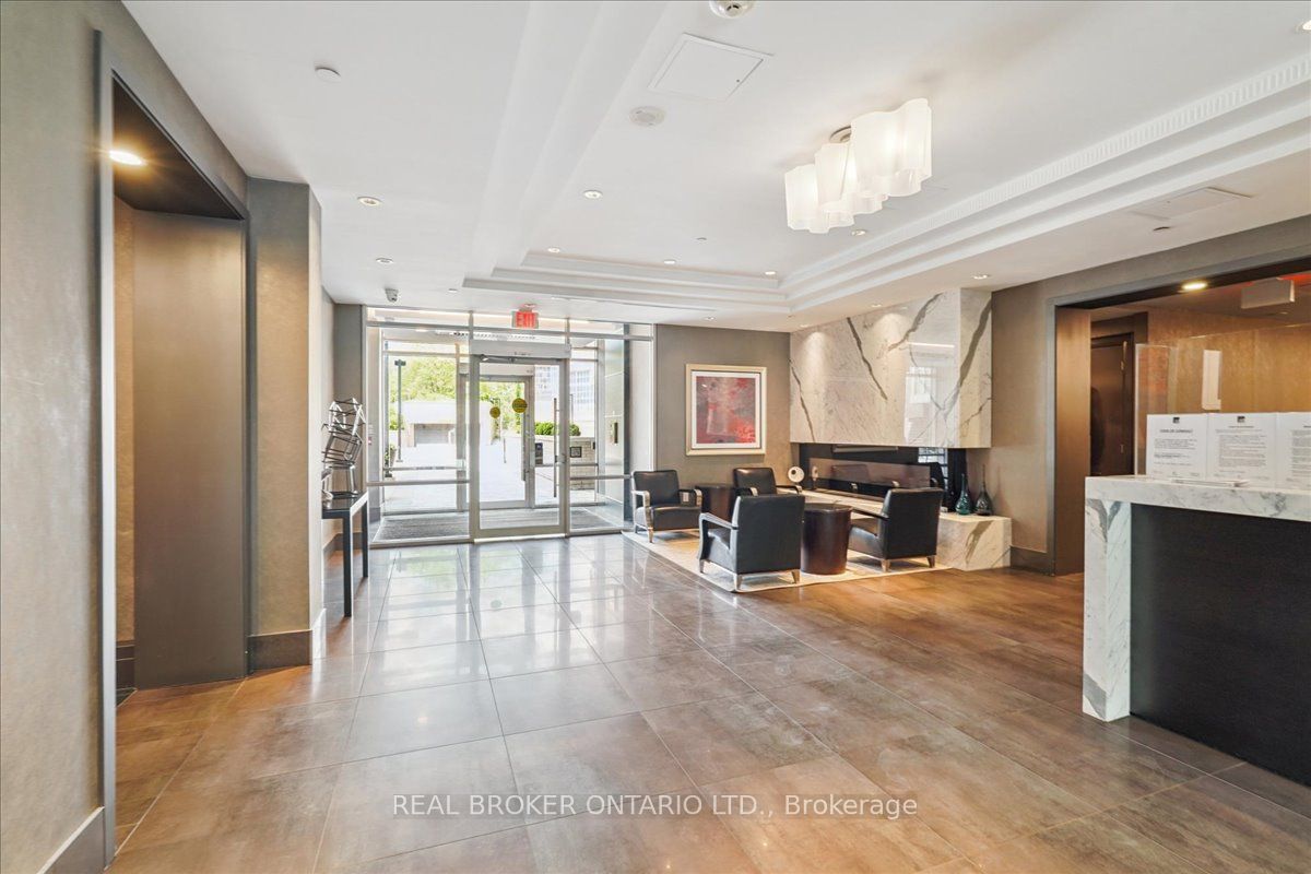 191 Duplex Avenue 105 Property Photo 34