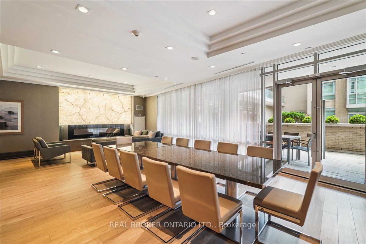 191 Duplex Avenue 105 Property Photo 37