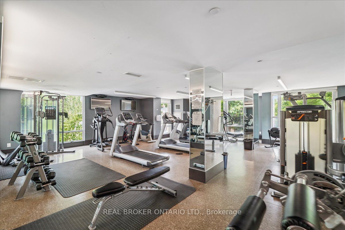 191 Duplex Avenue 105 Property Photo 38