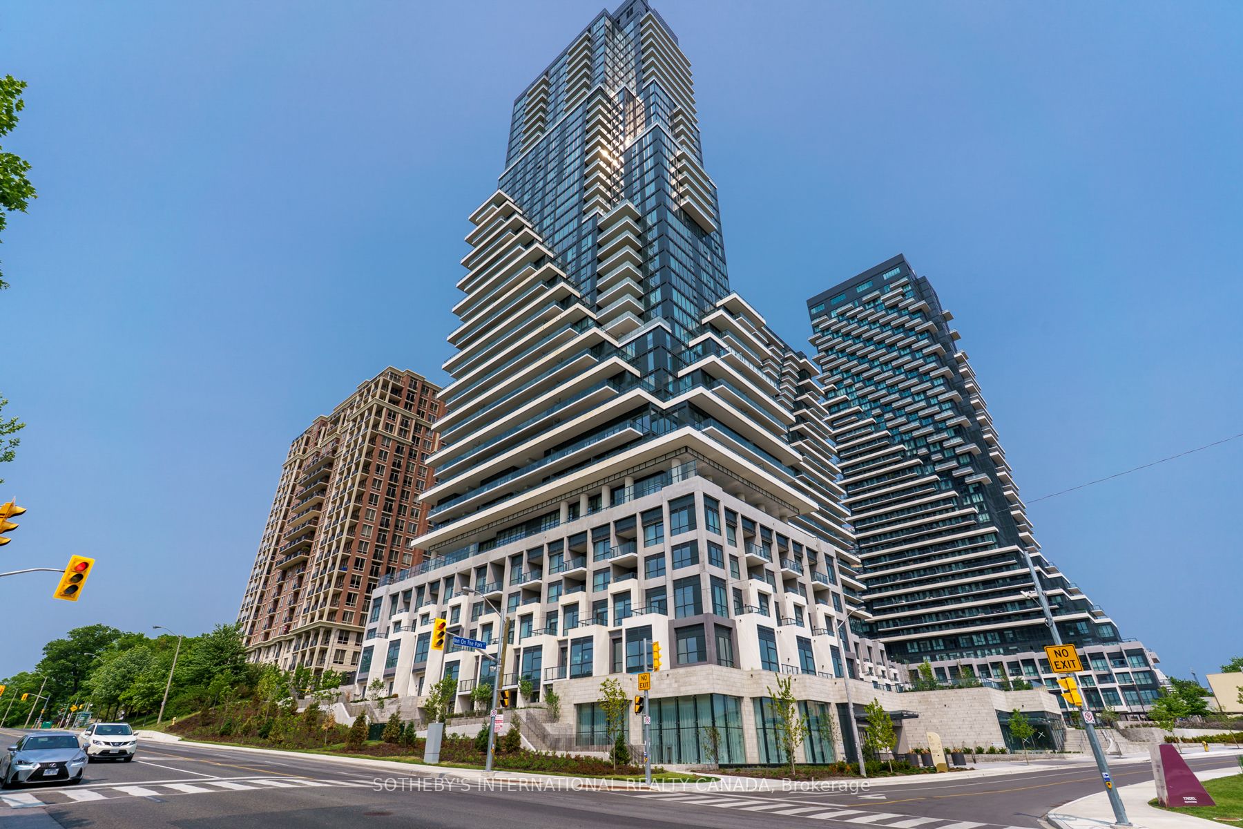 10 Inn on the Park N/A W 1101 Property Photo 1