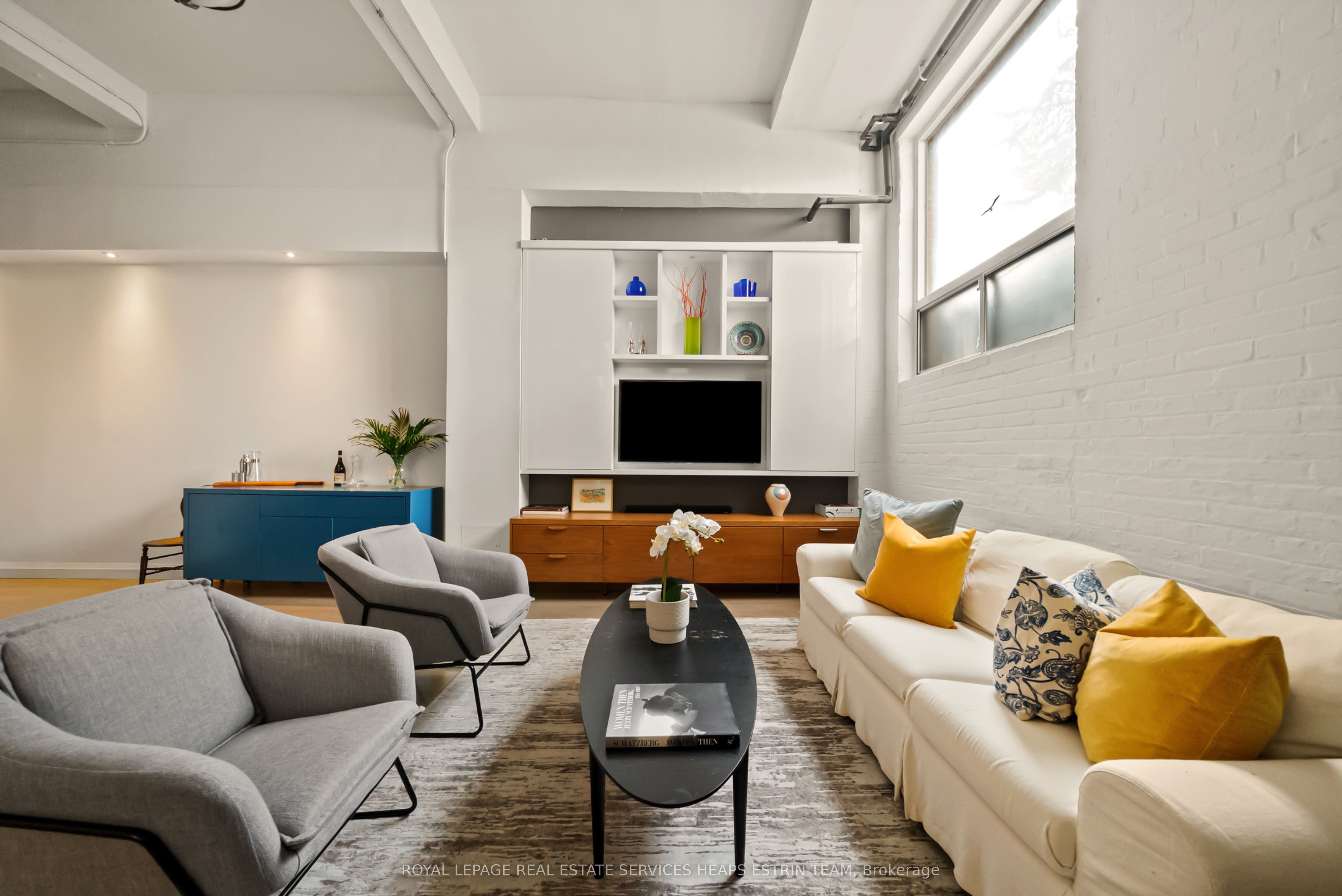 264 Seaton Street 205 Property Photo 8