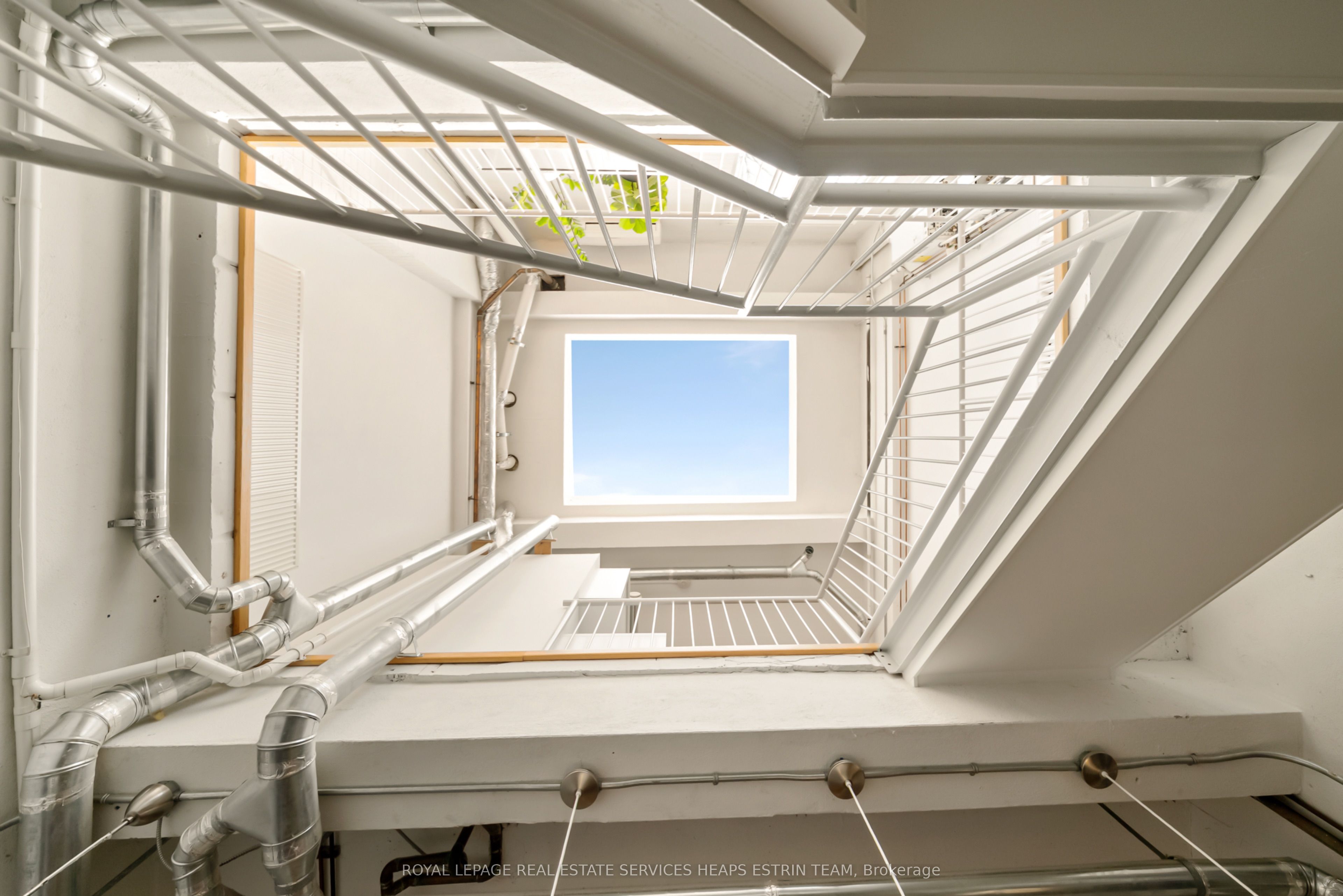 264 Seaton Street 205 Property Photo 15