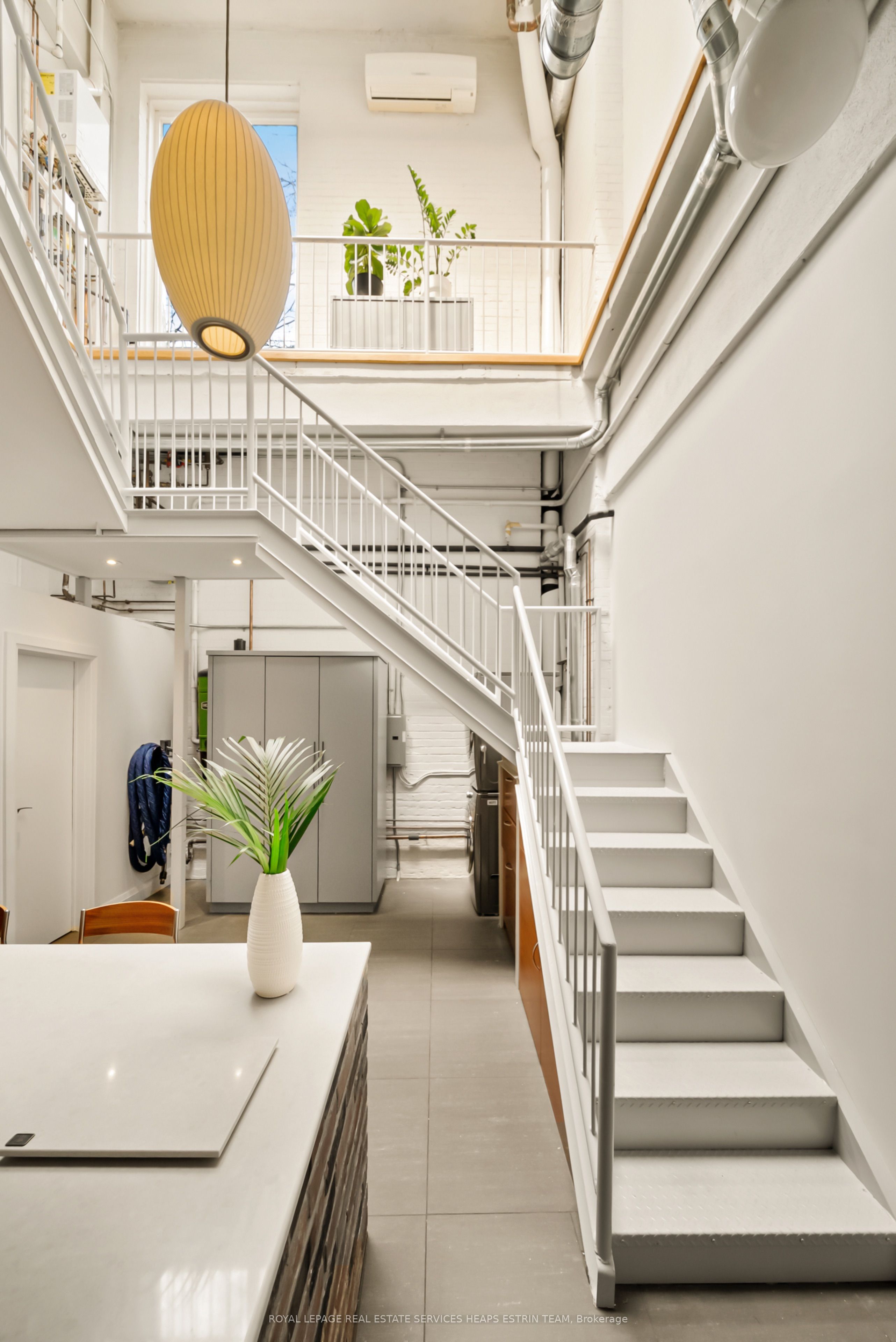 264 Seaton Street 205 Property Photo 16