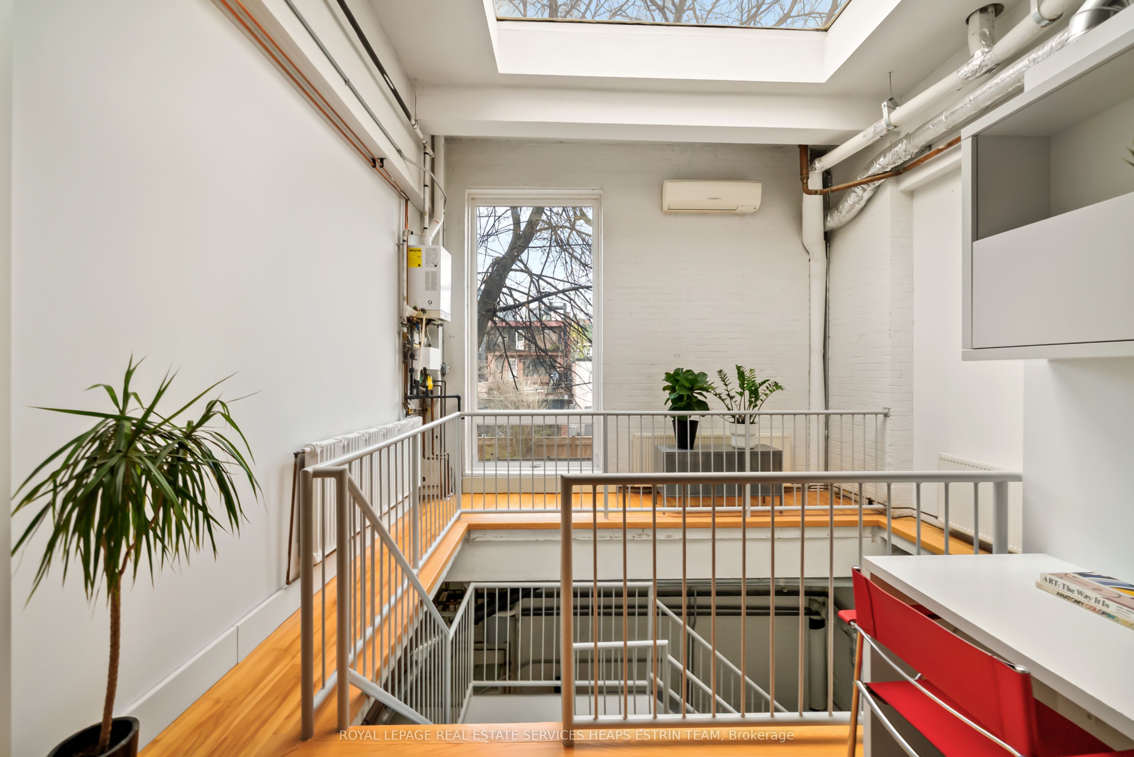 264 Seaton Street 205 Property Photo 22