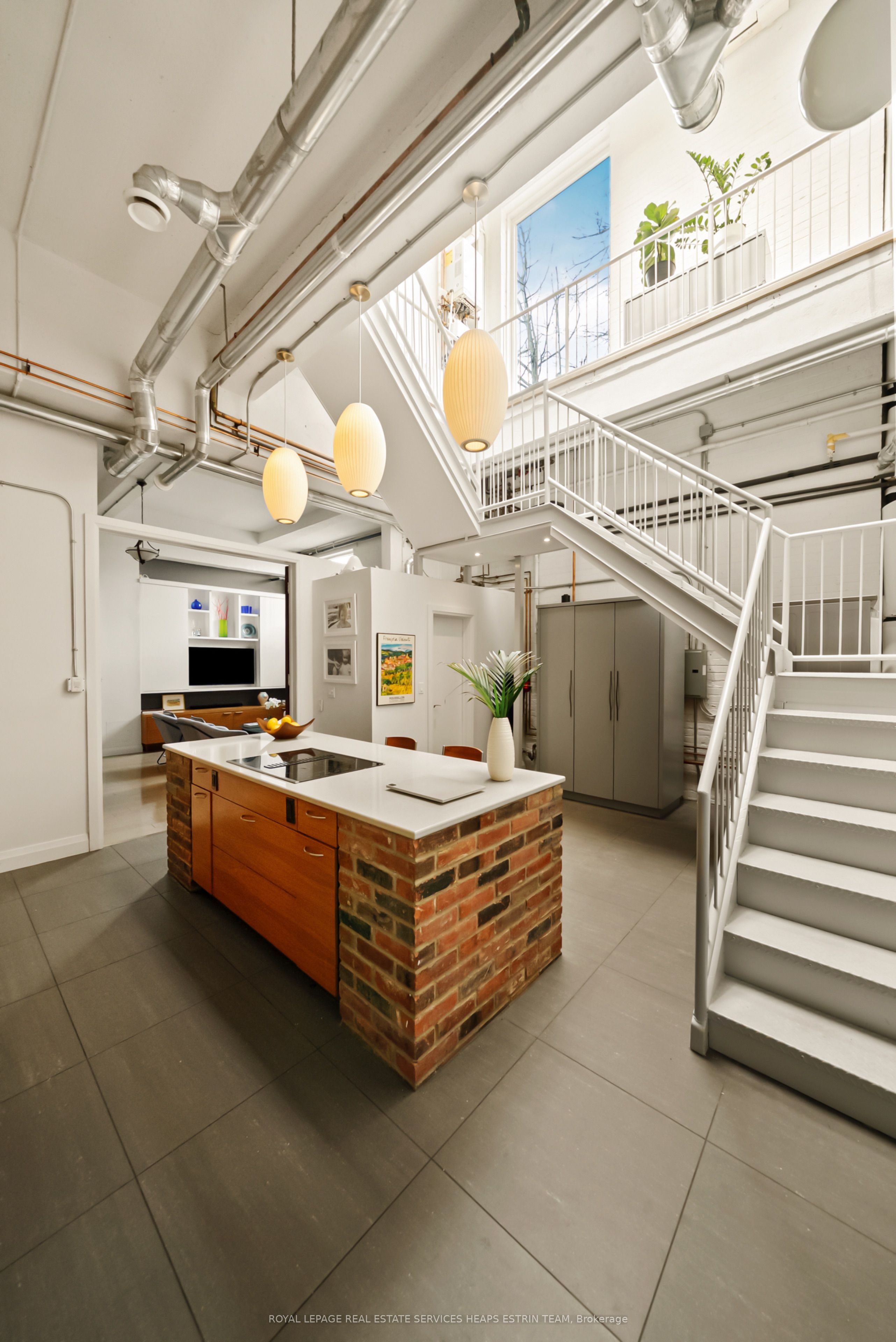 264 Seaton Street 205 Property Photo 41