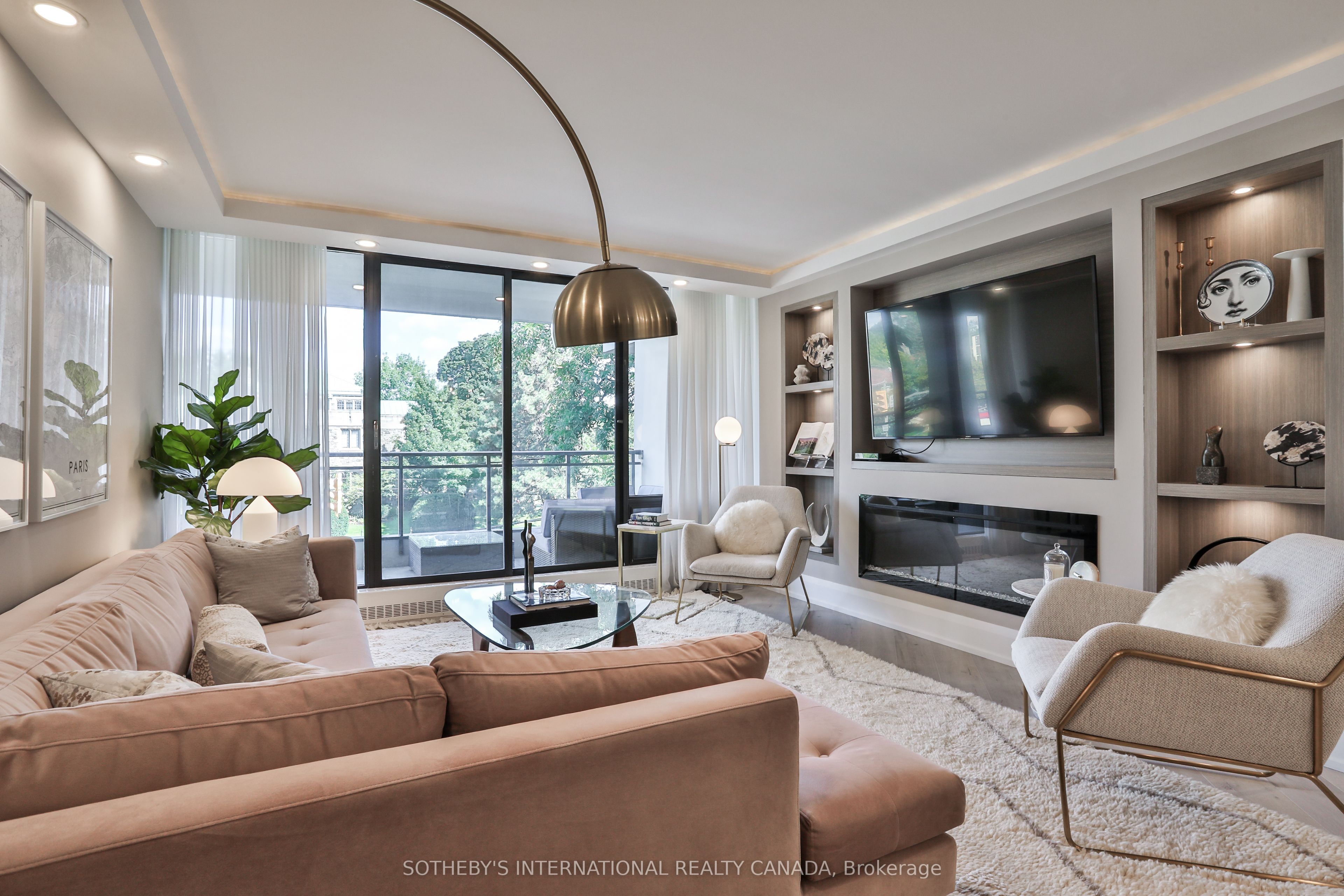 235 St Clair Avenue W 301 Property Photo 1