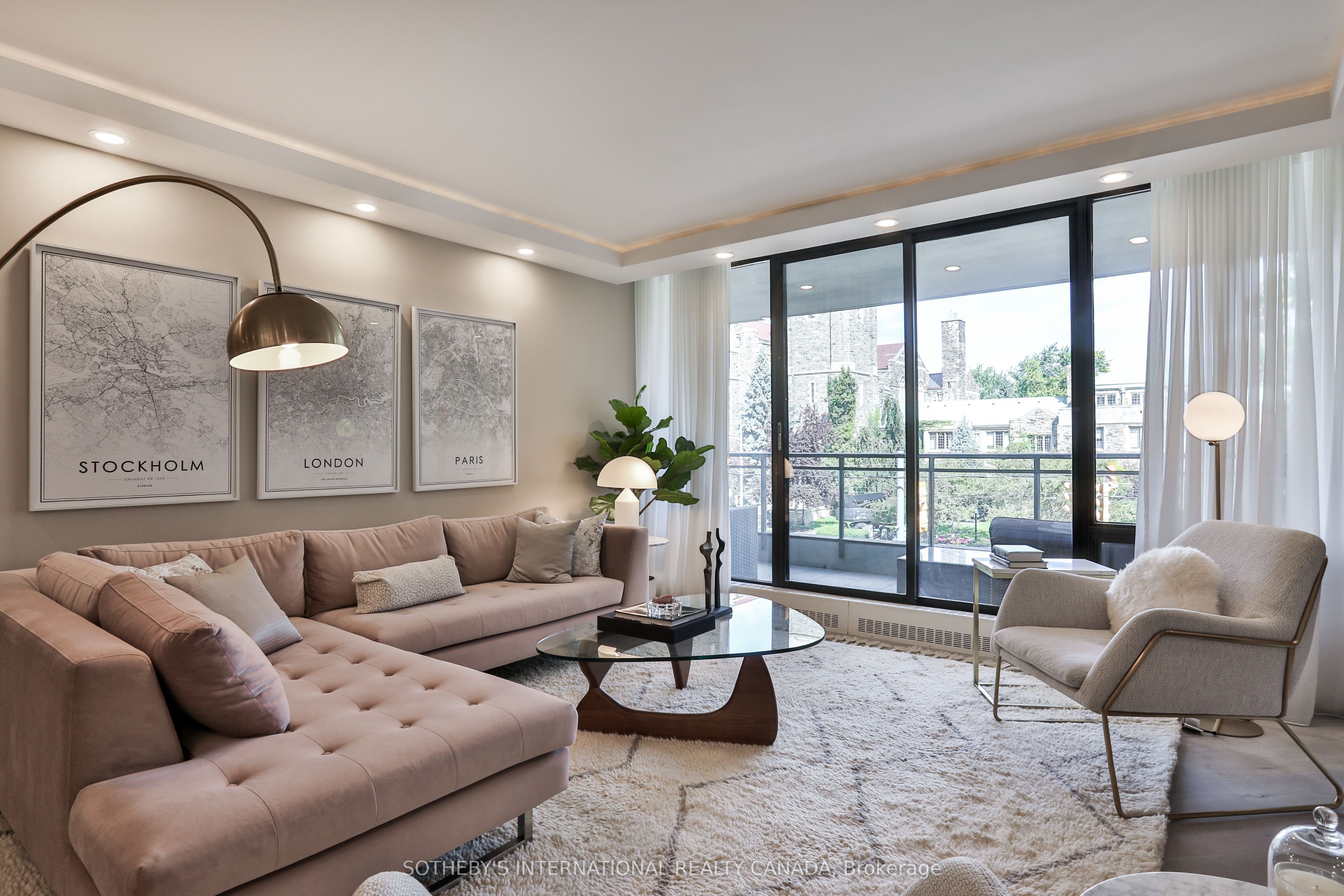 235 St Clair Avenue W 301 Property Photo 11