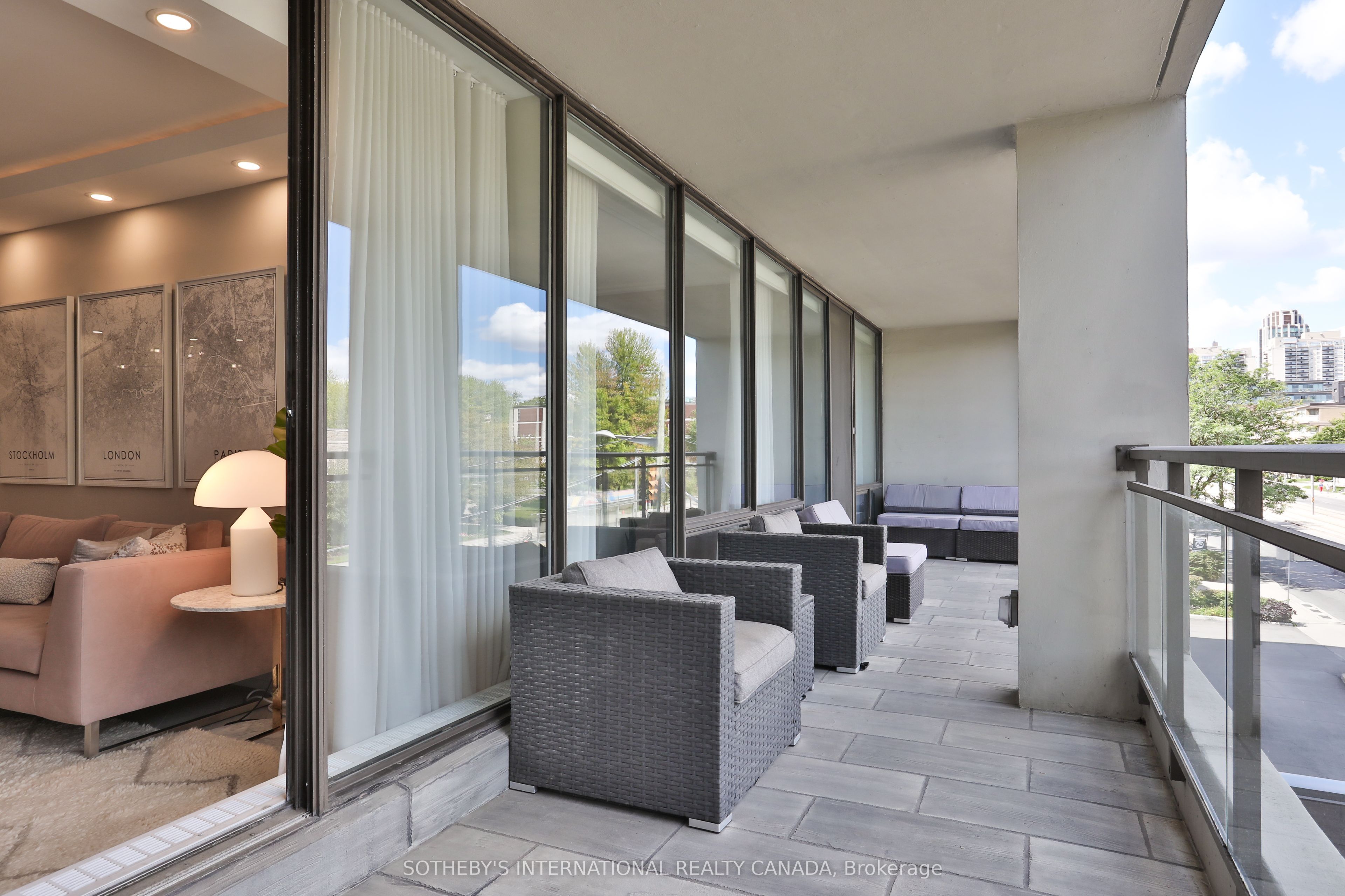 235 St Clair Avenue W 301 Property Photo 34