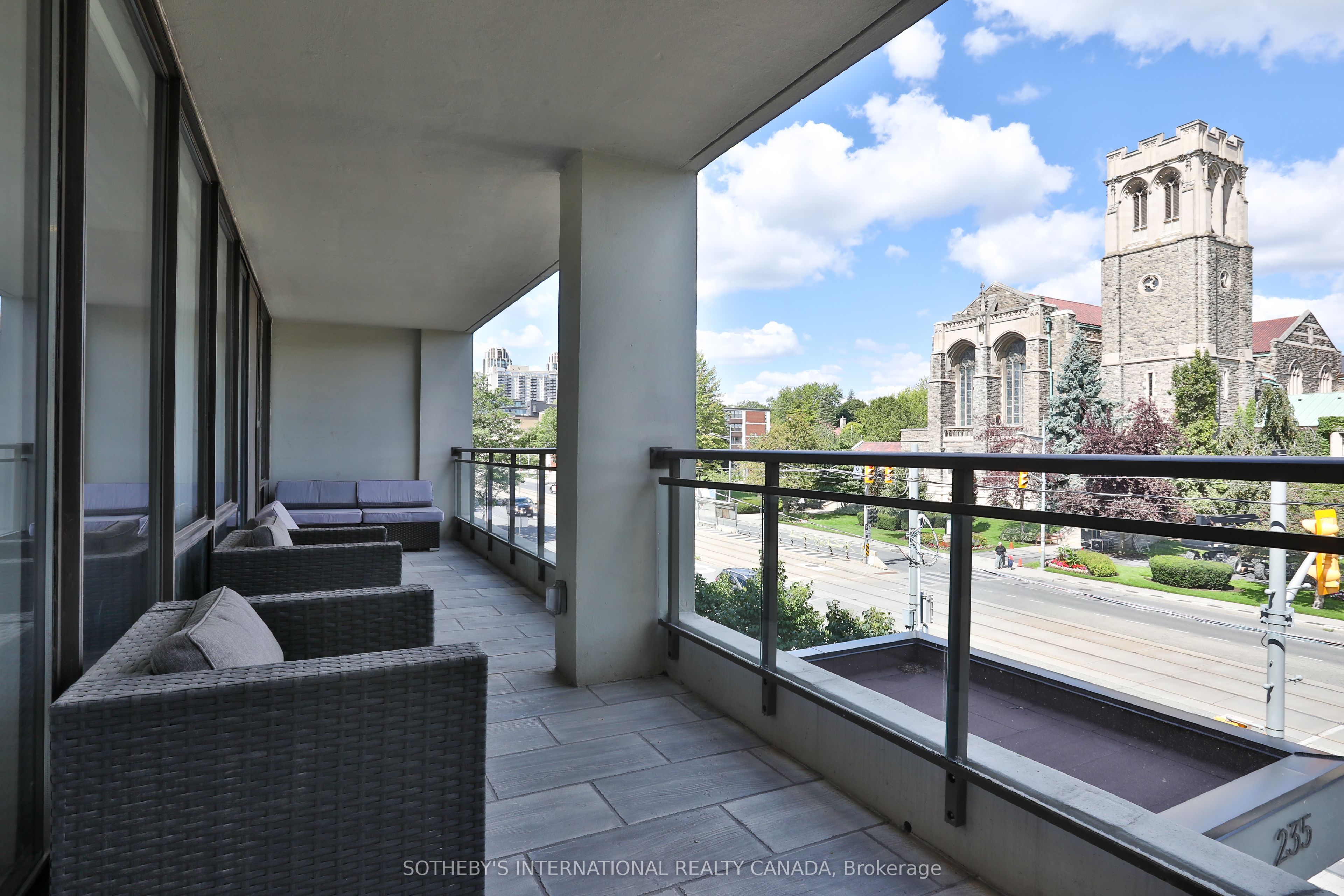 235 St Clair Avenue W 301 Property Photo 35
