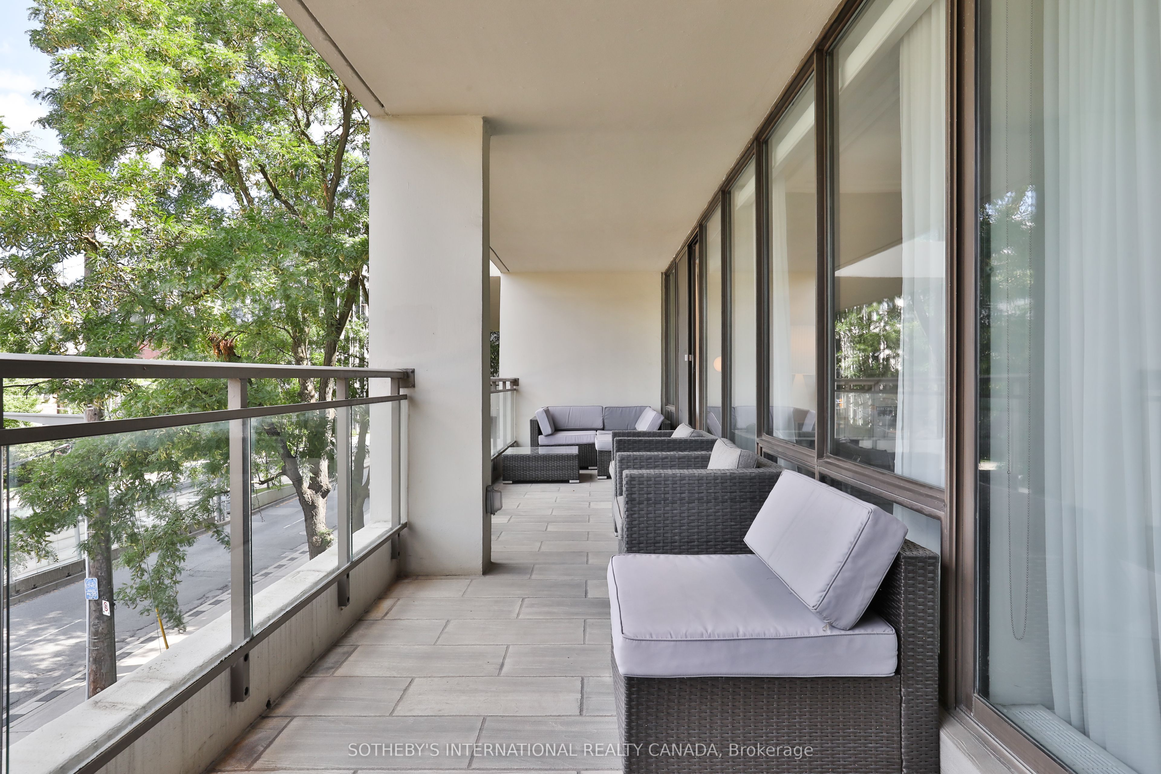 235 St Clair Avenue W 301 Property Photo 37