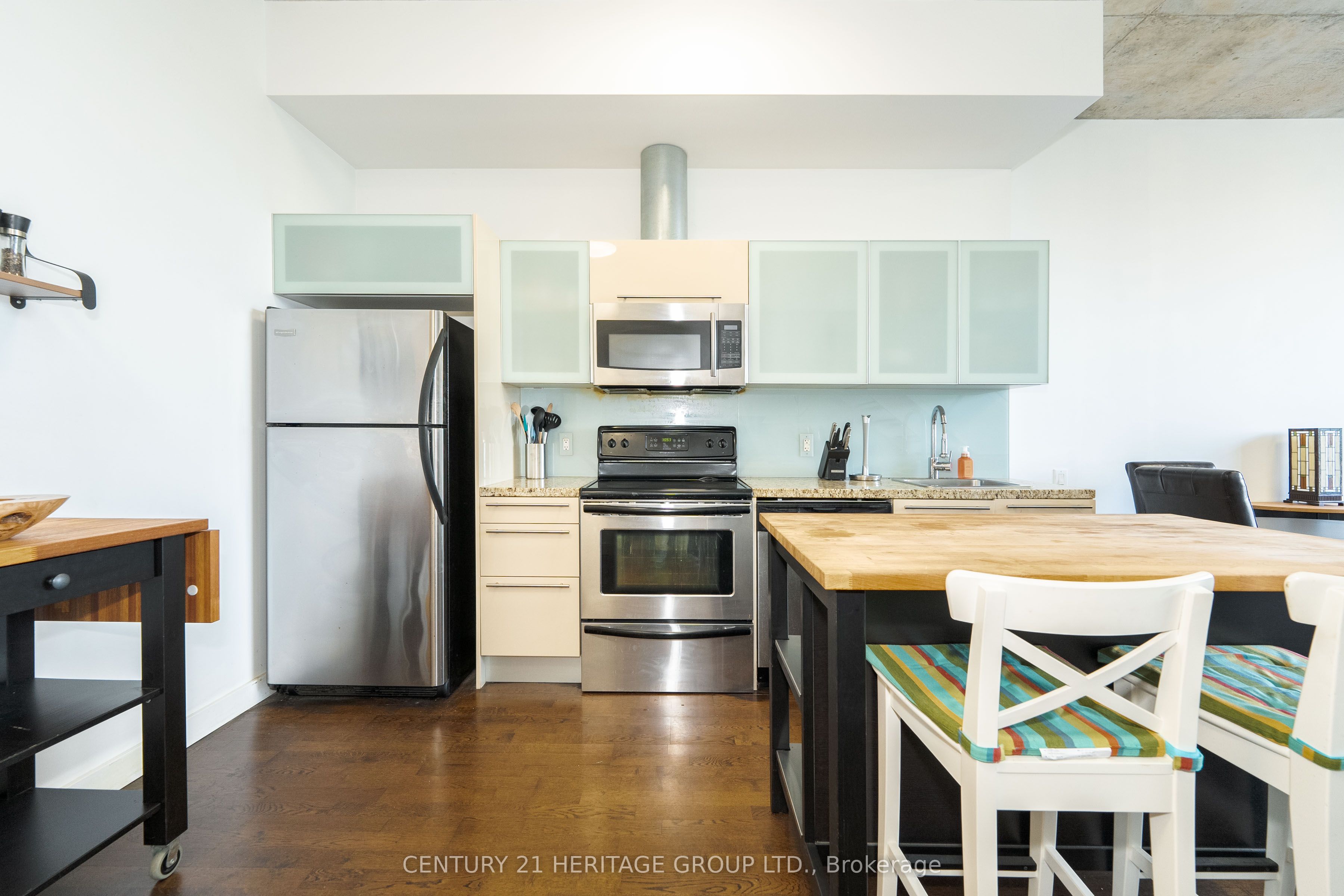 33 Mill Street 607 Property Photo 4