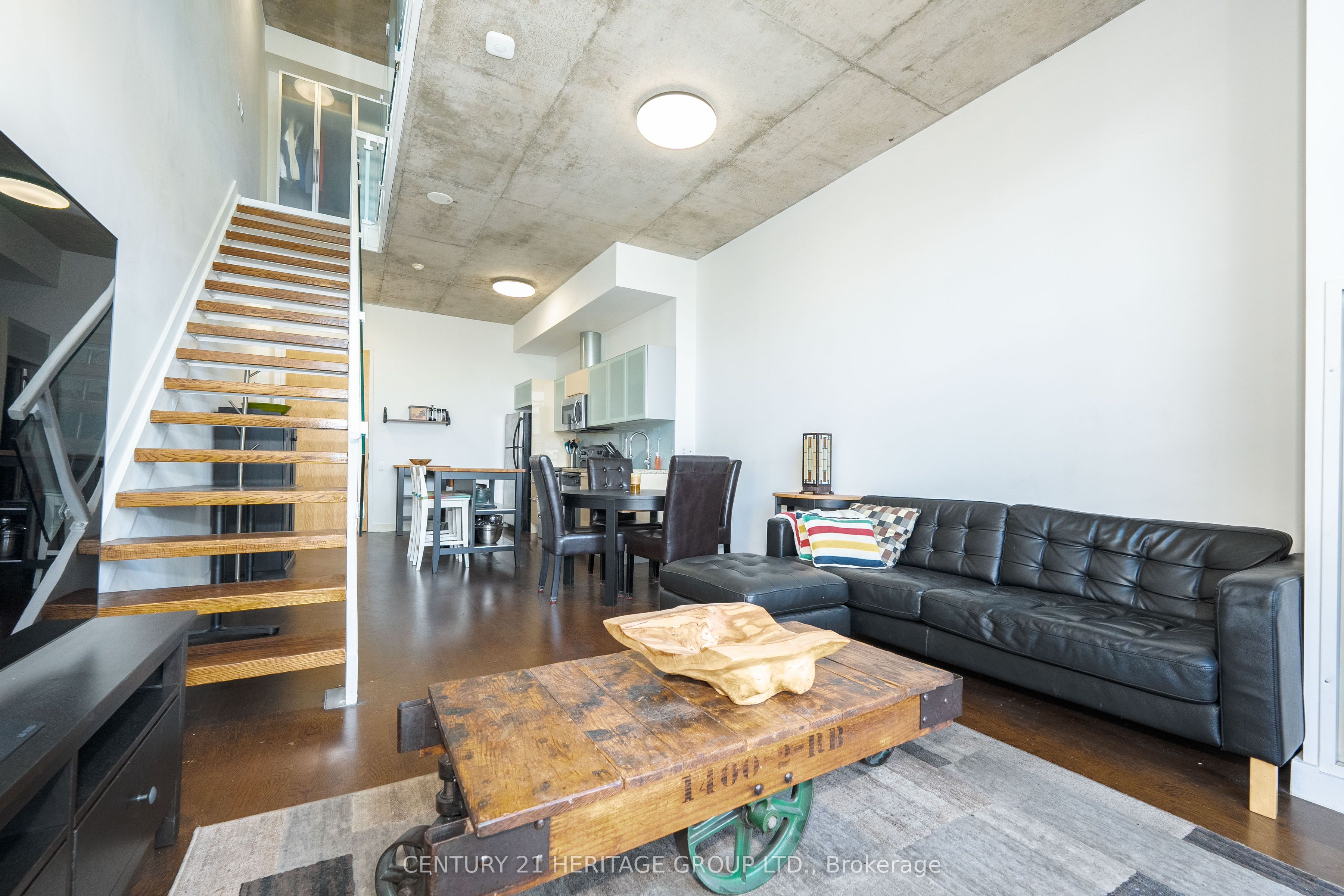 33 Mill Street 607 Property Photo 9