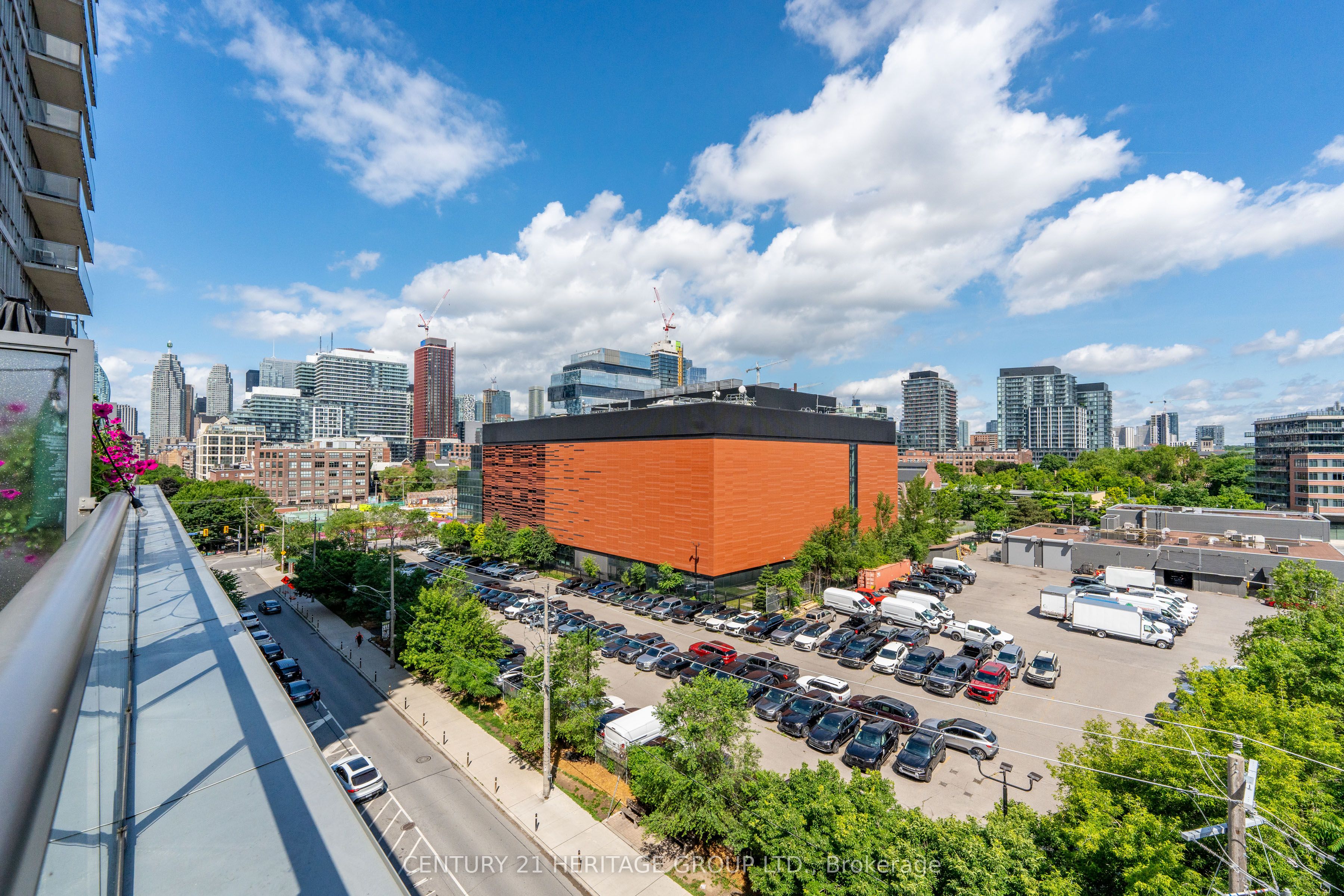 33 Mill Street 607 Property Photo 15