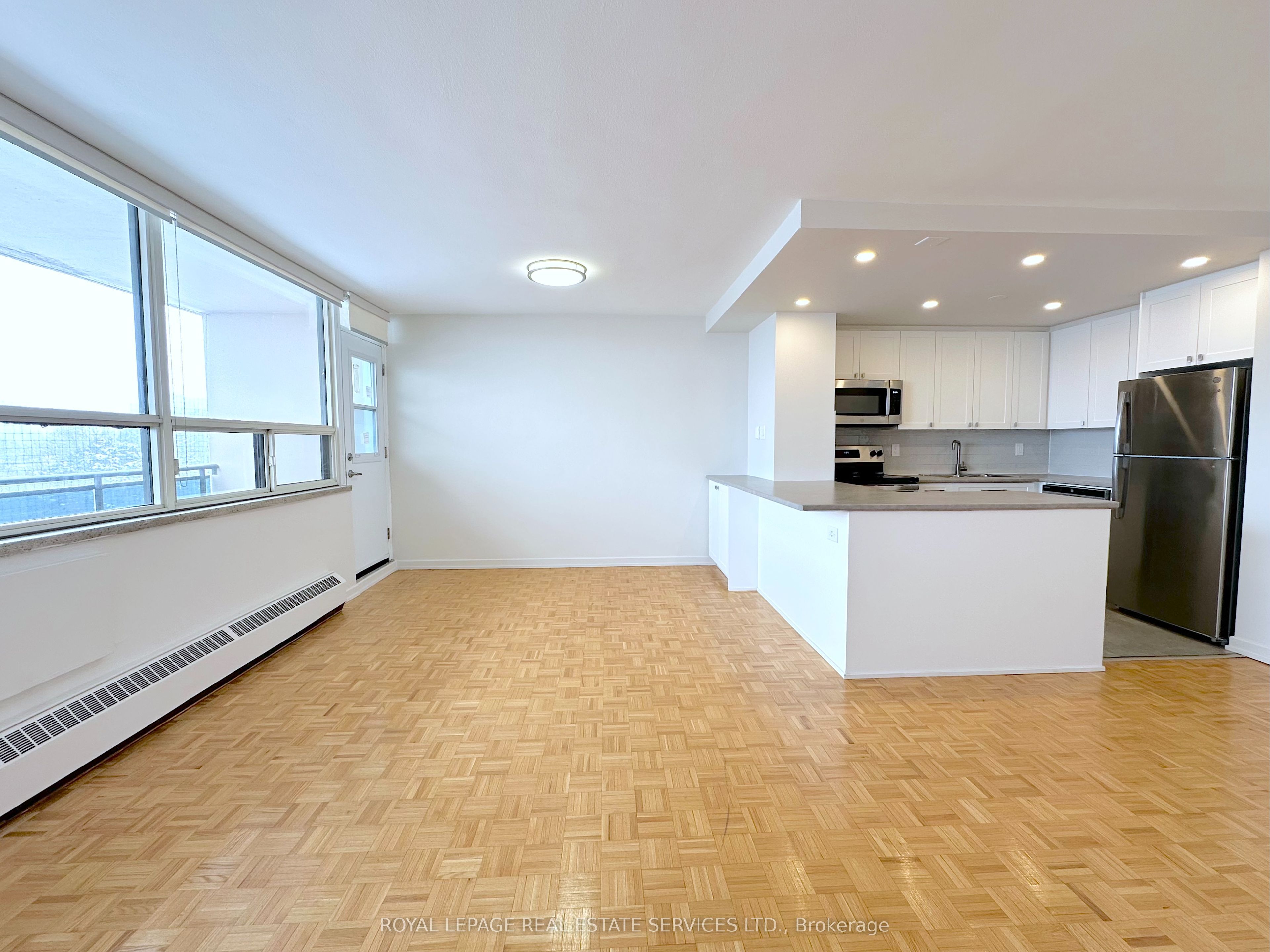 12 Rockford Road 210 Property Photo 7