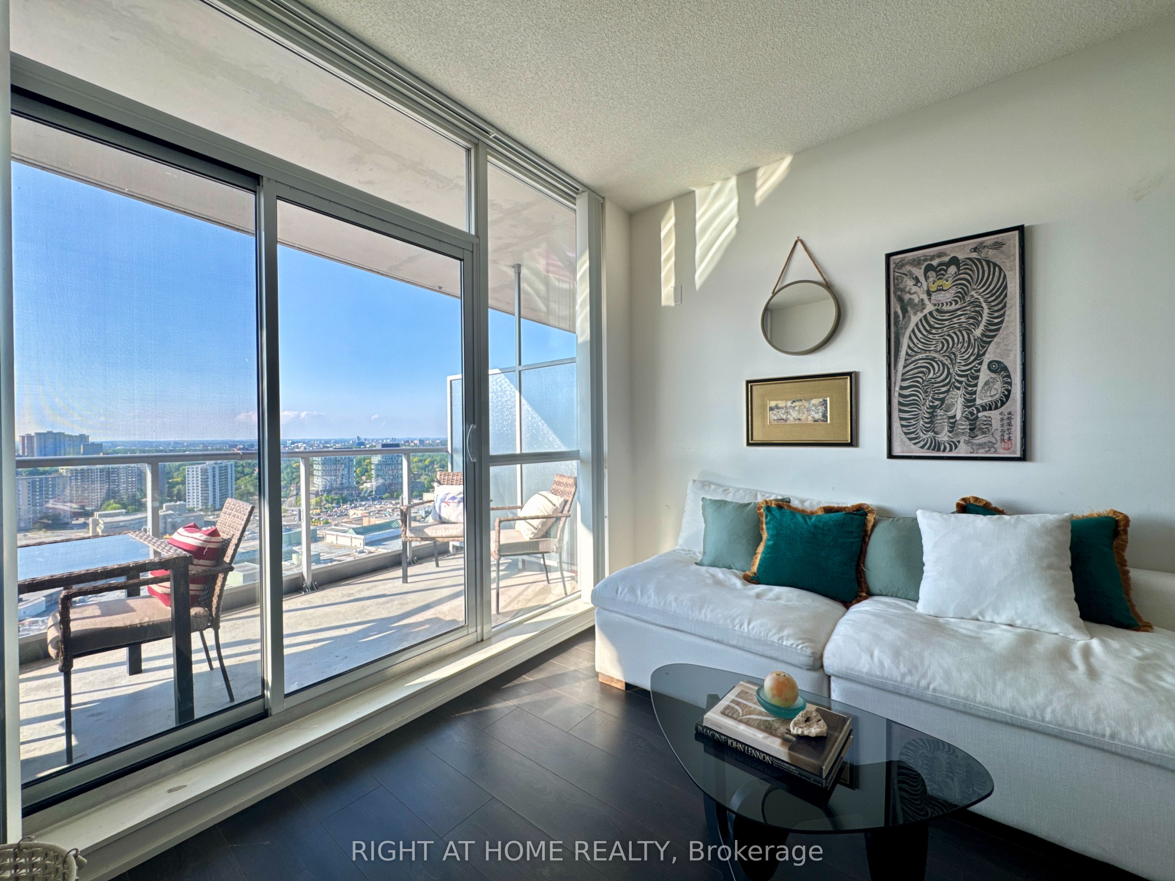 70 Forest Manor Road 2109 Property Photo 2