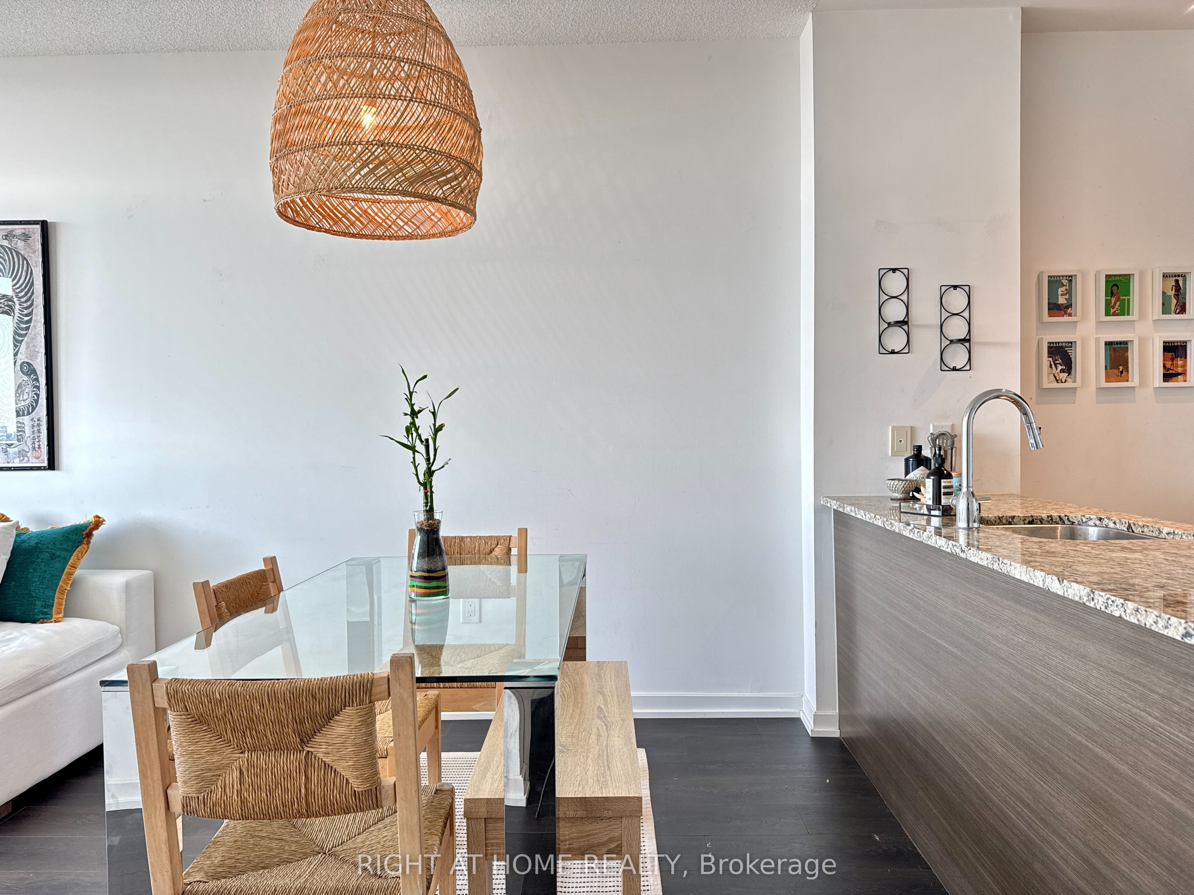 70 Forest Manor Road 2109 Property Photo 8