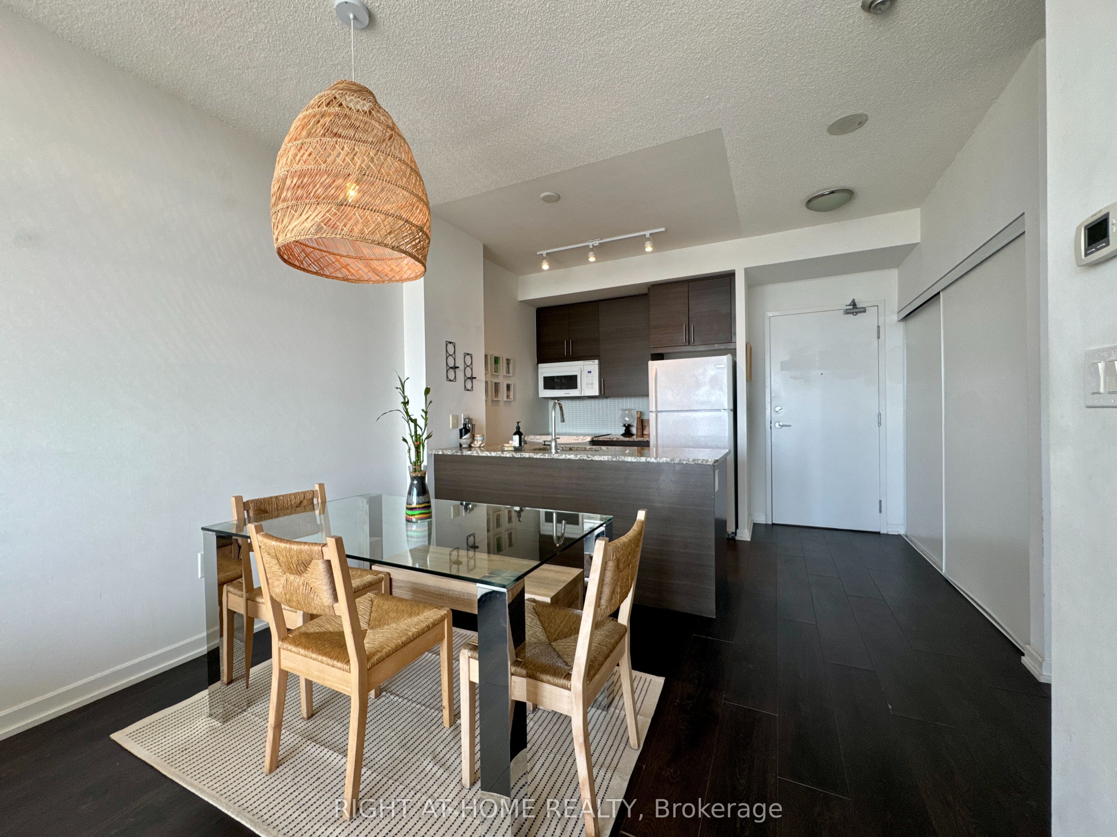 70 Forest Manor Road 2109 Property Photo 11