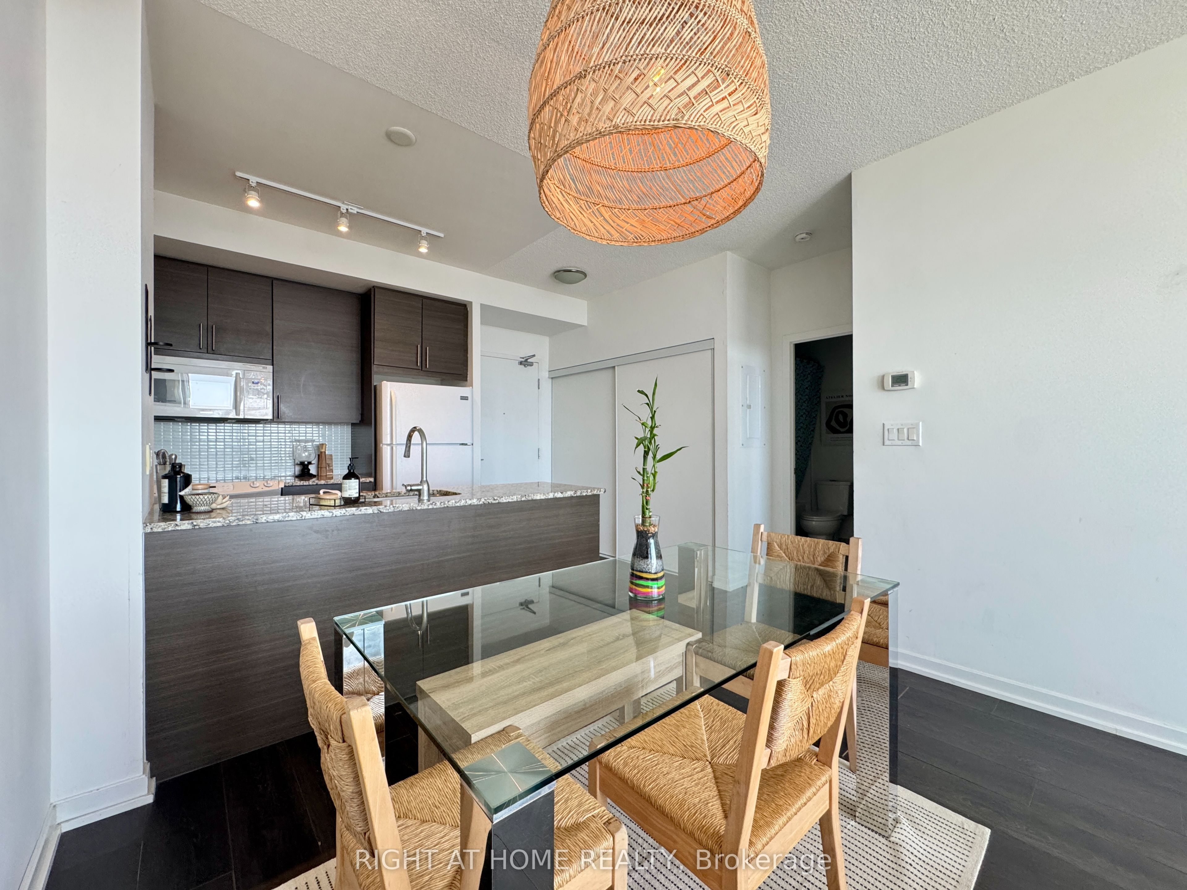 70 Forest Manor Road 2109 Property Photo 12