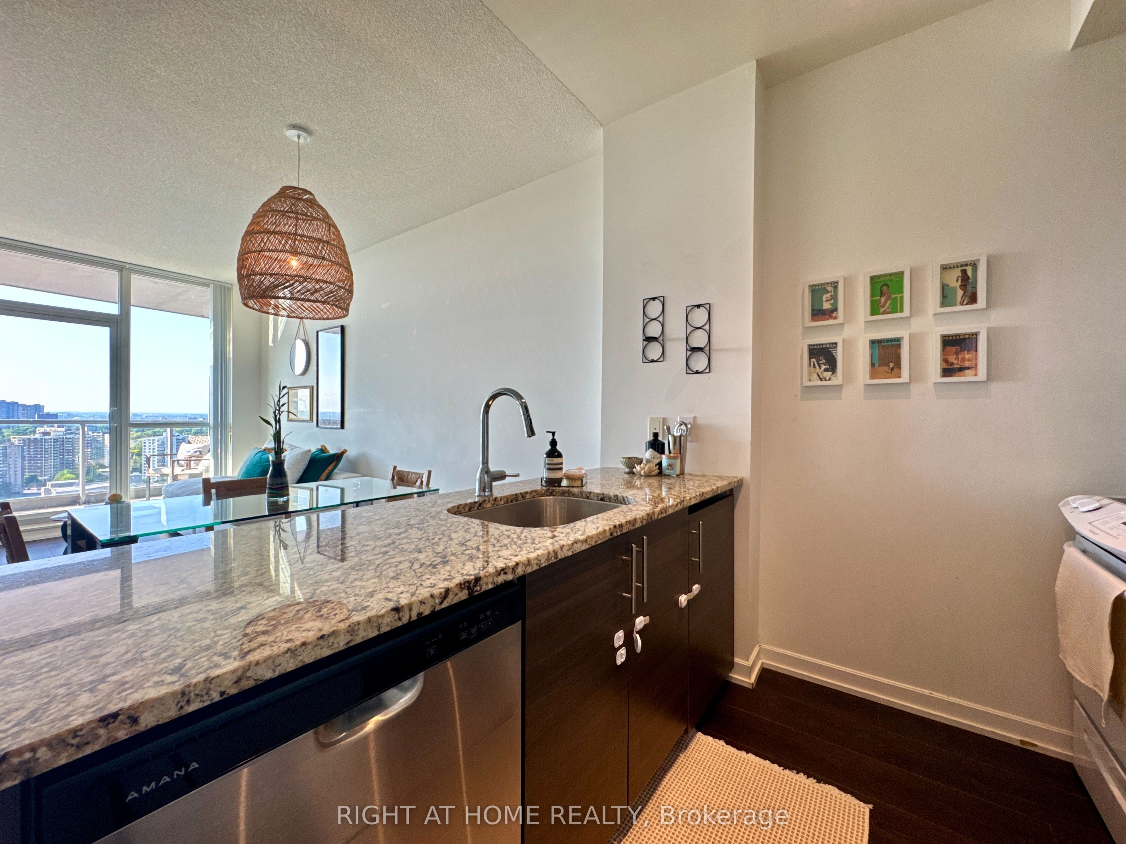 70 Forest Manor Road 2109 Property Photo 16