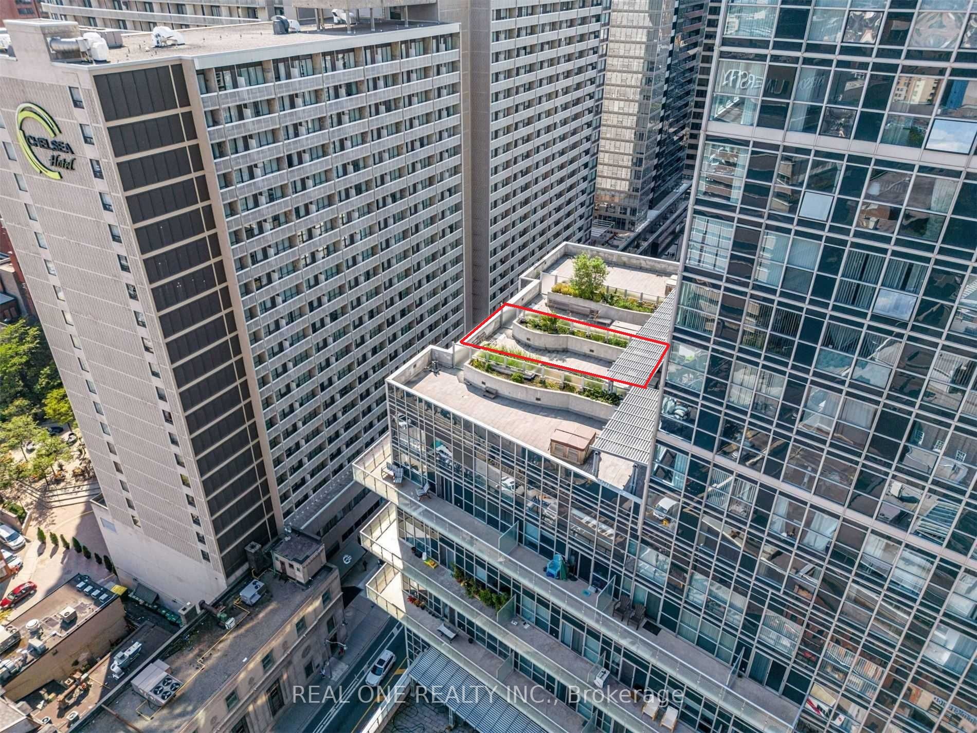 386 Yonge Street 1408 Property Photo 1