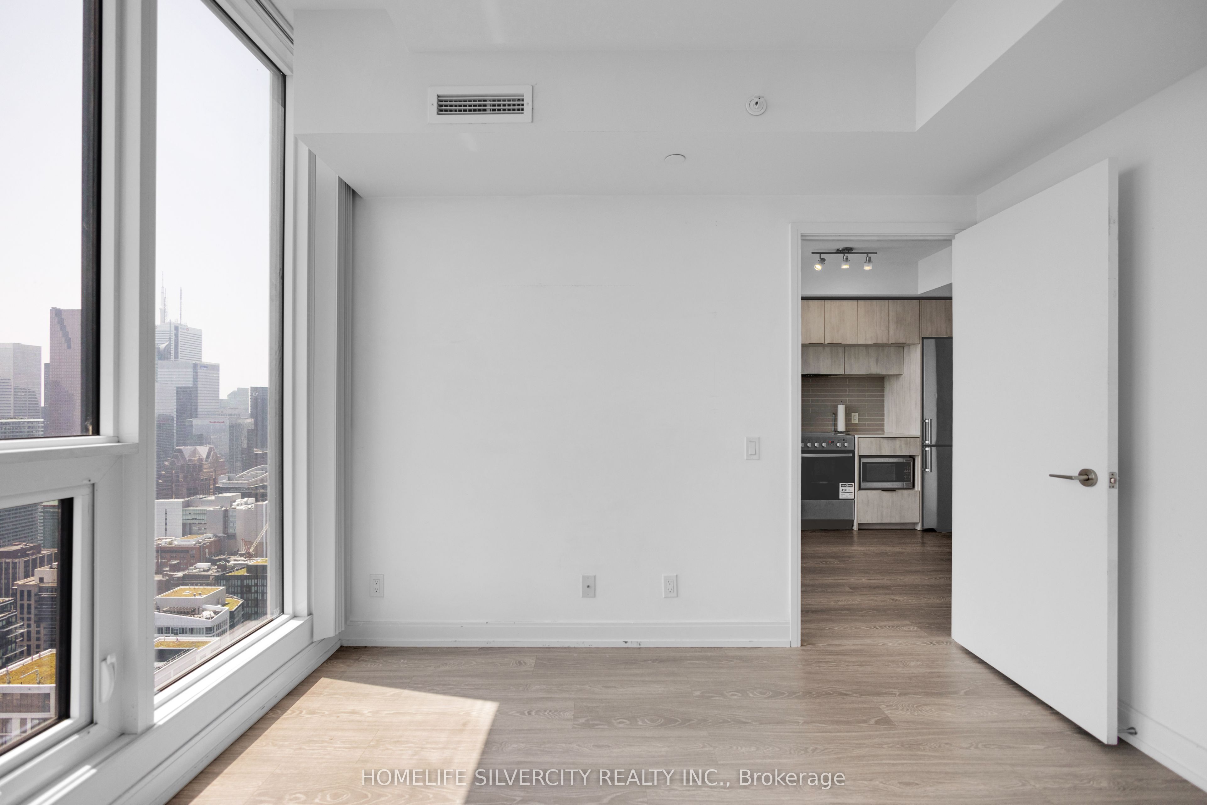 181 Dundas Street E Ph8 Property Photo 24