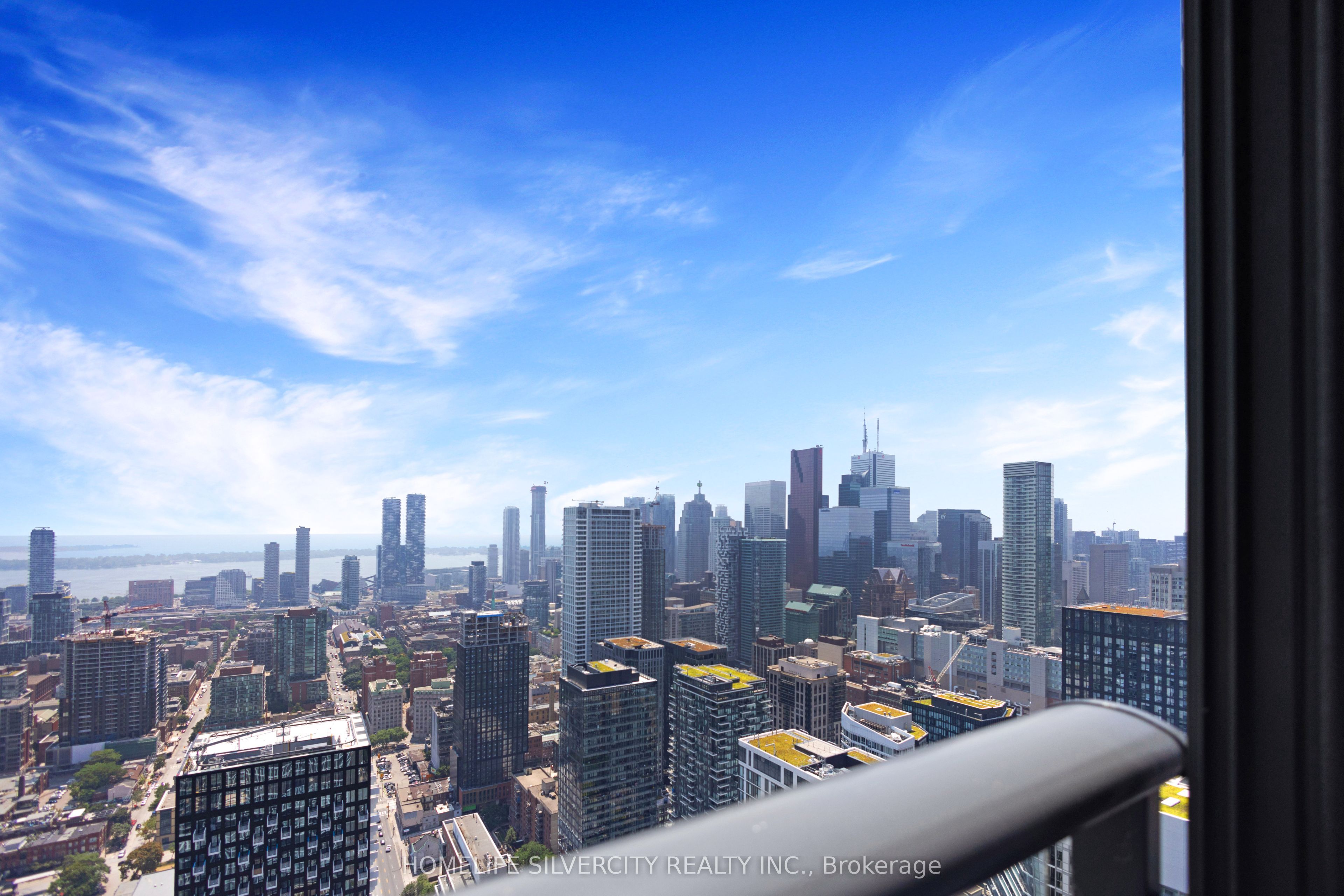 181 Dundas Street E Ph8 Property Photo 29