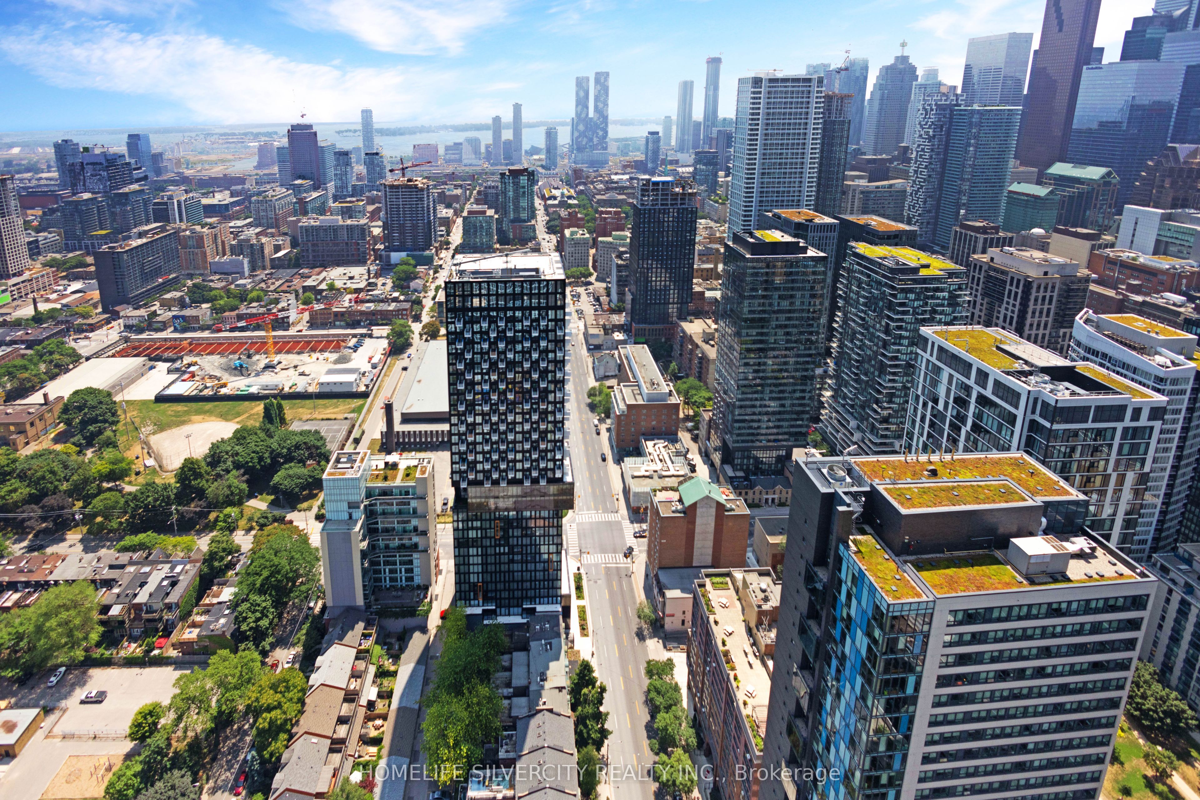 181 Dundas Street E Ph8 Property Photo 31