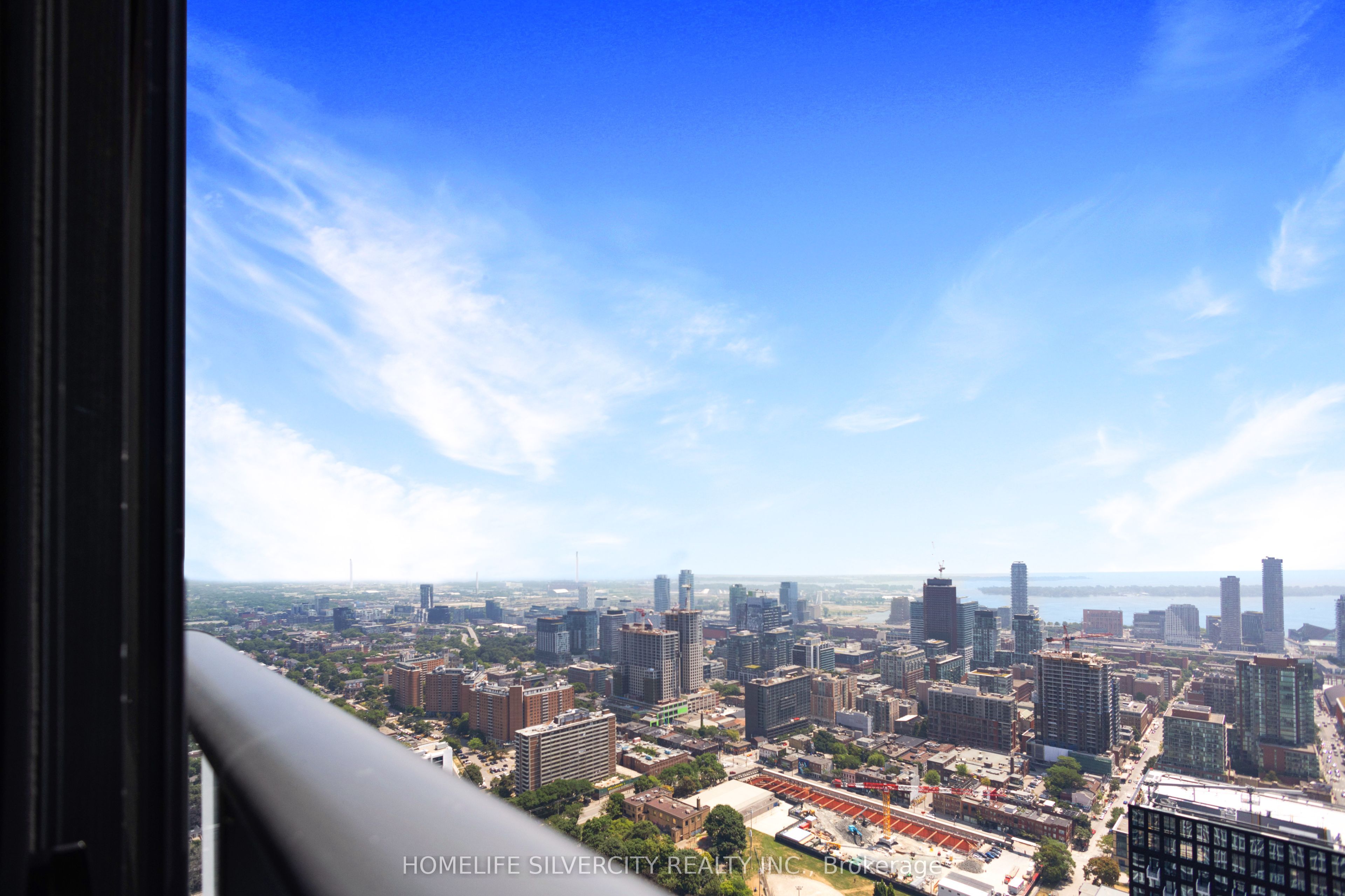 181 Dundas Street E Ph8 Property Photo 33