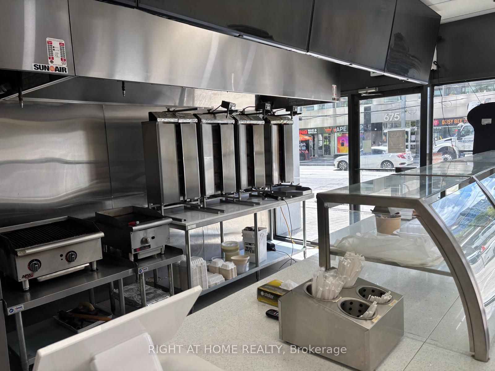 700 King Street W 105 Property Photo 1