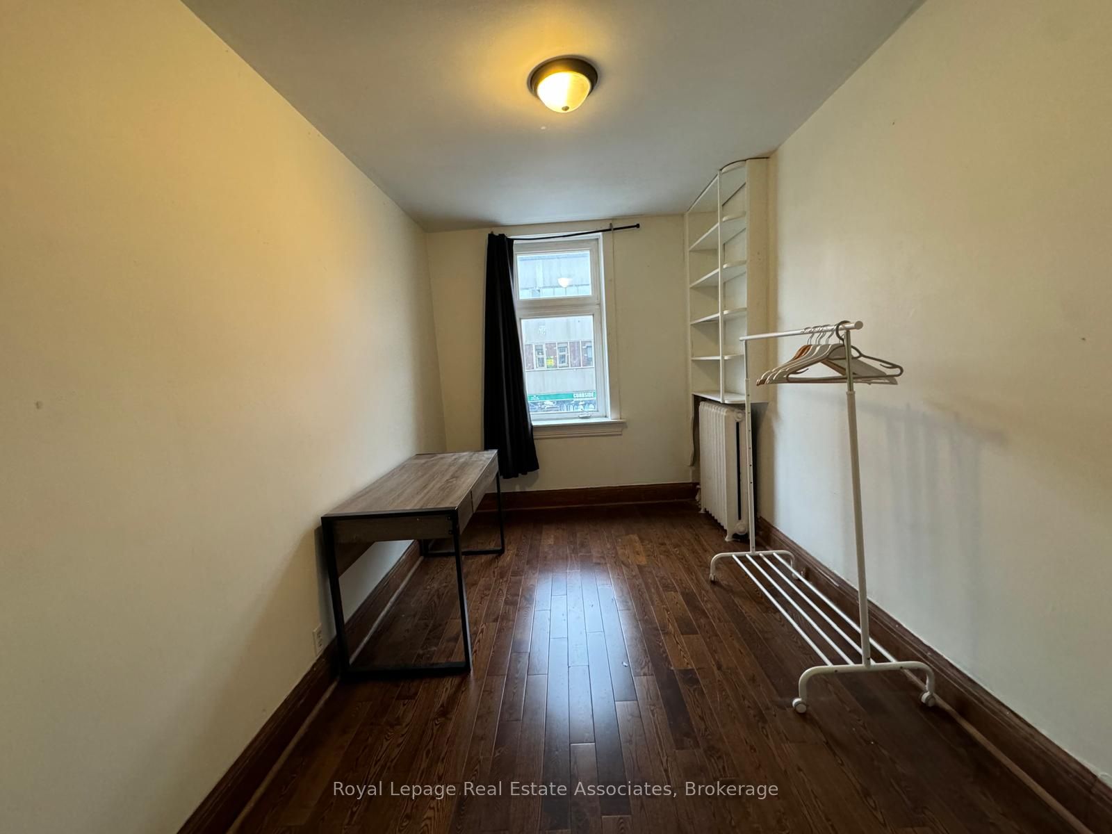 497 Bloor Street W Second Floor Property Photo 4