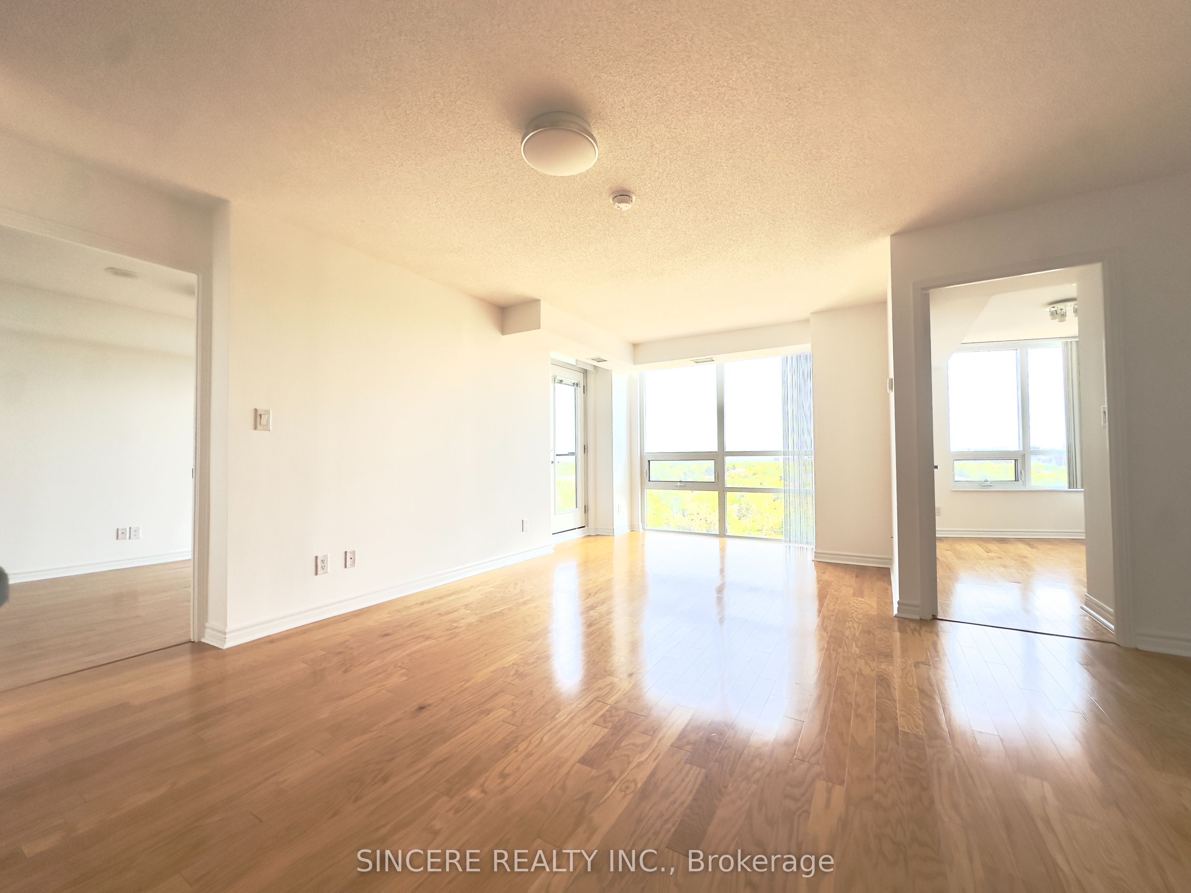 35 Hollywood Avenue 1622 Property Photo 4