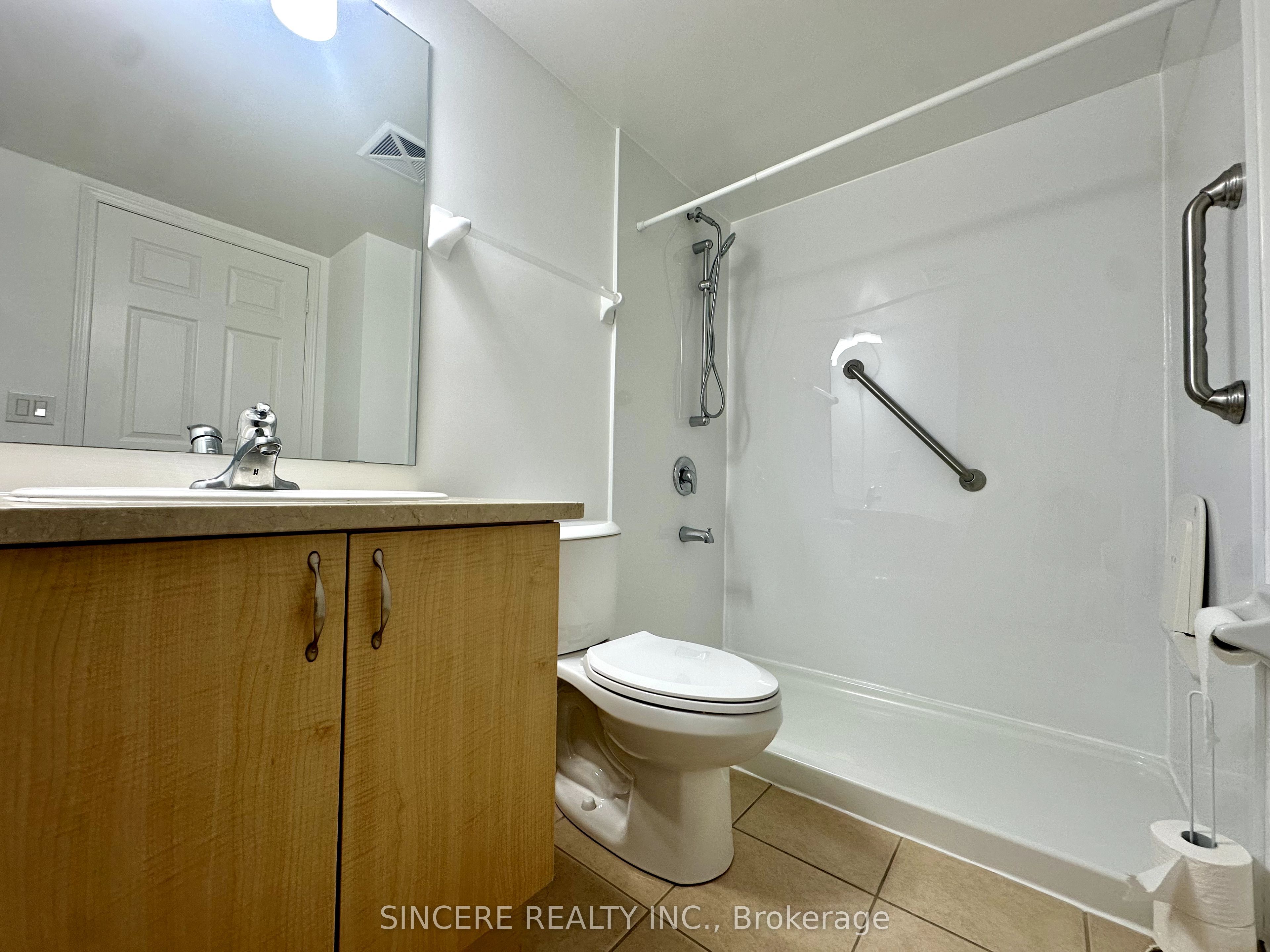 35 Hollywood Avenue 1622 Property Photo 13