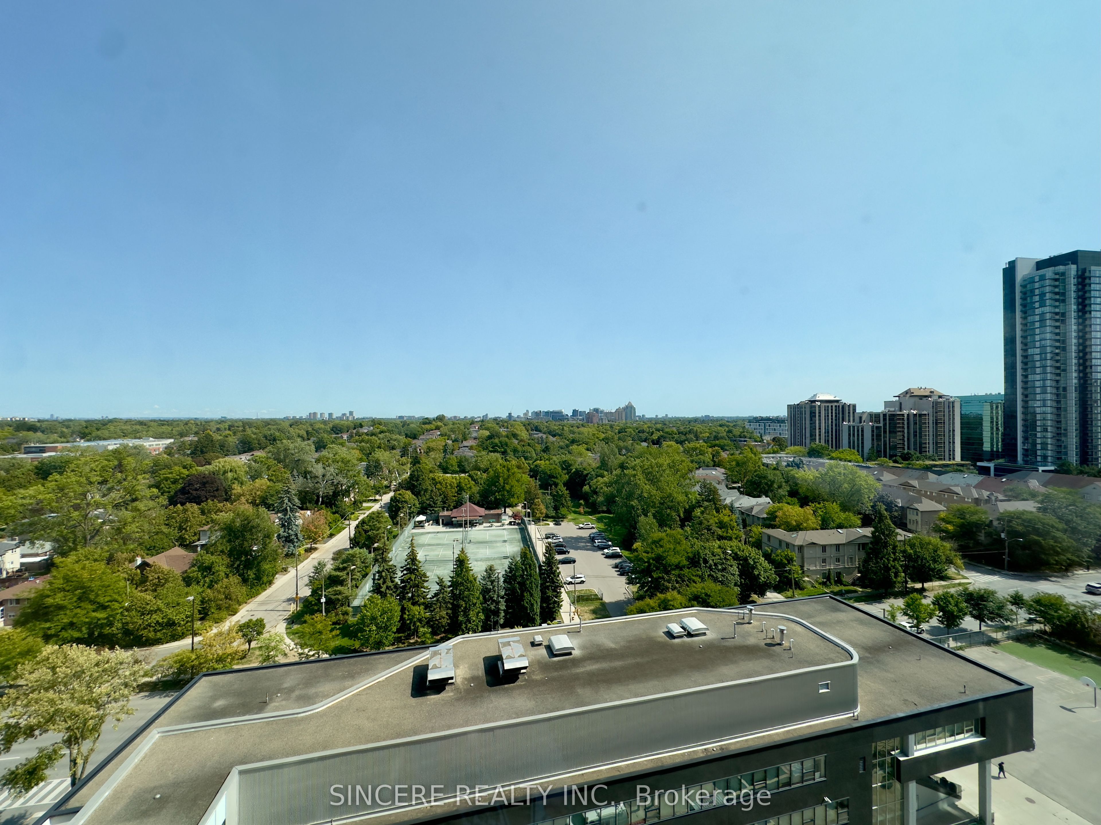 35 Hollywood Avenue 1622 Property Photo 19