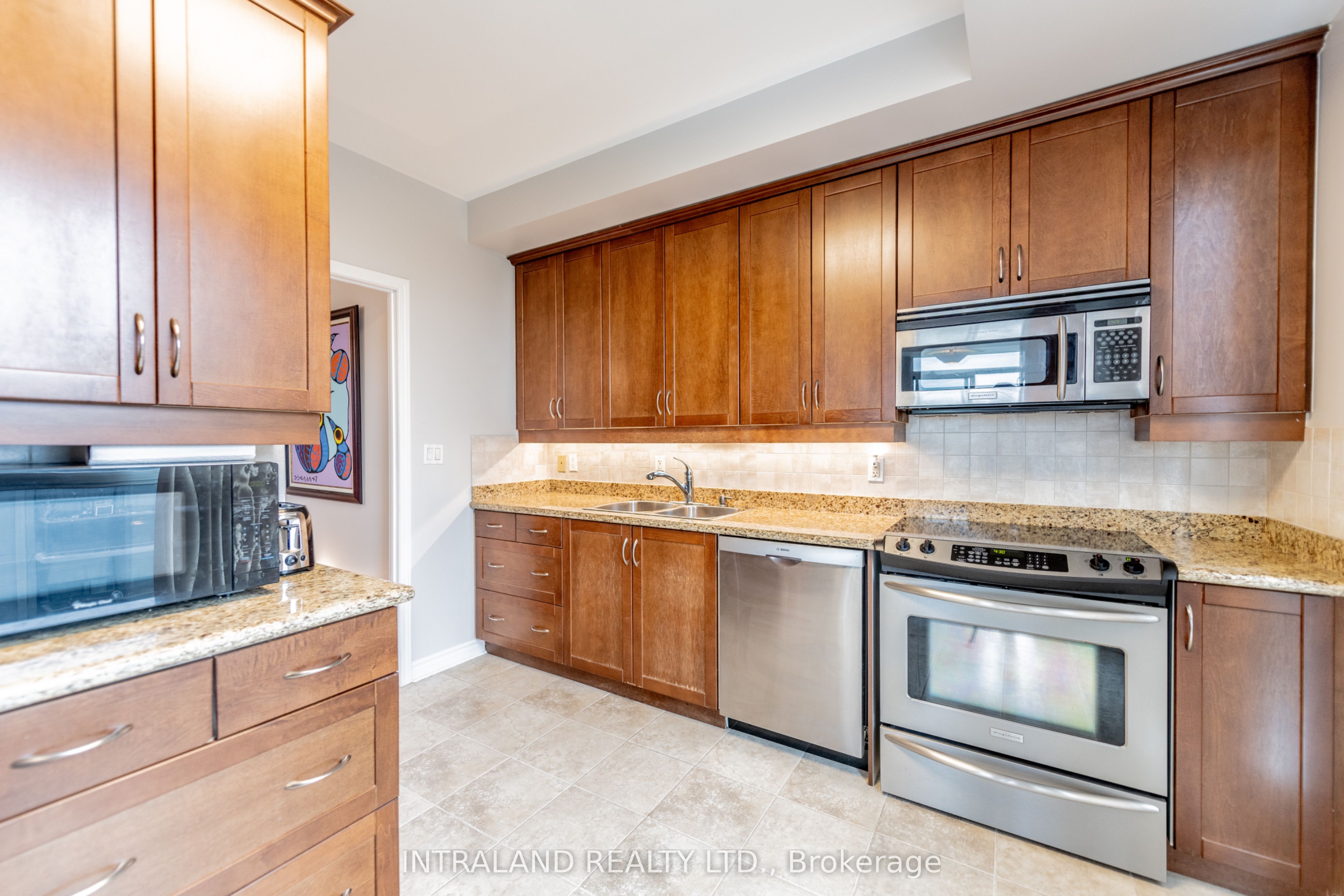 4200 Bathurst Street 705 Property Photo 13