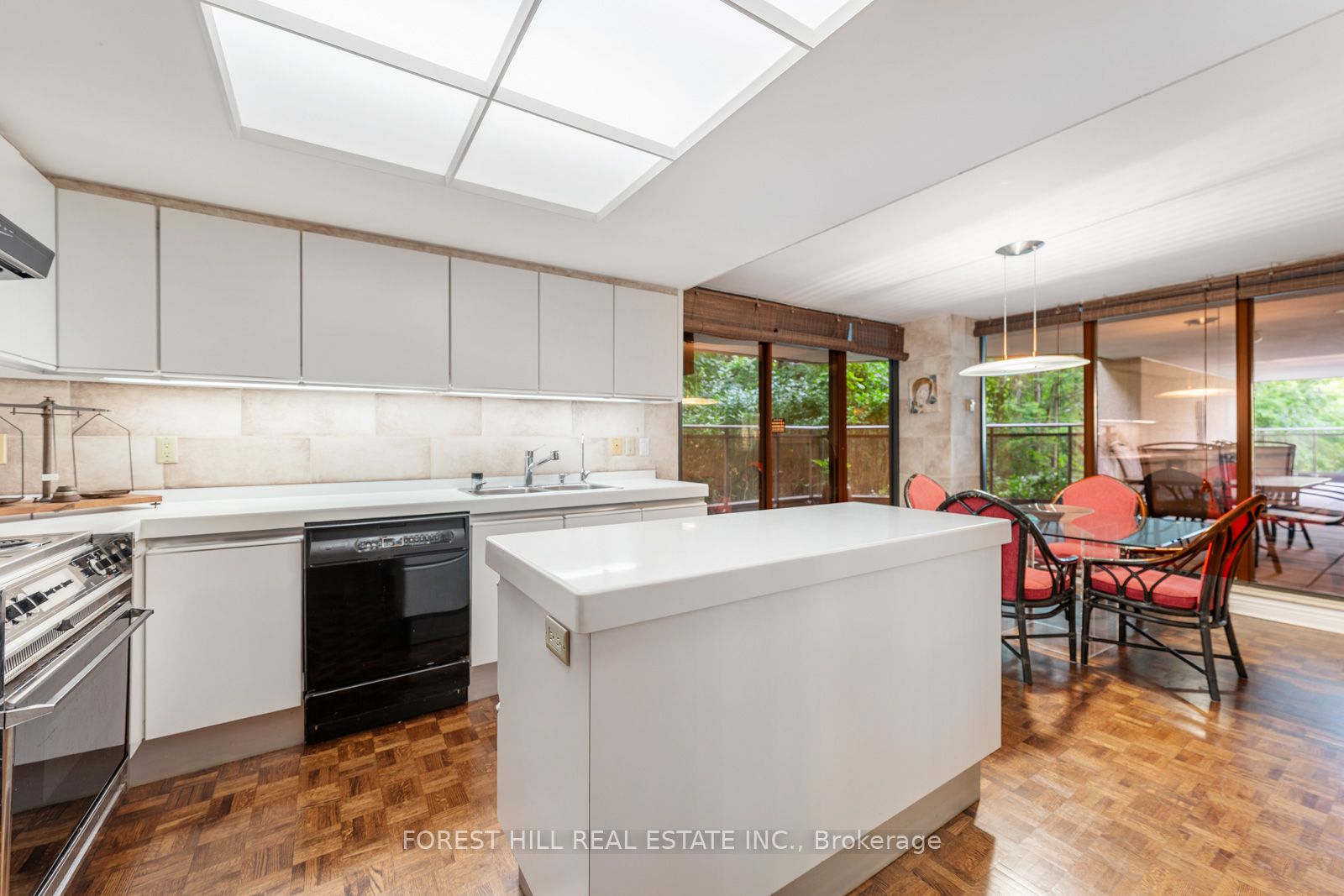 3900 Yonge Street 815 Property Photo 13